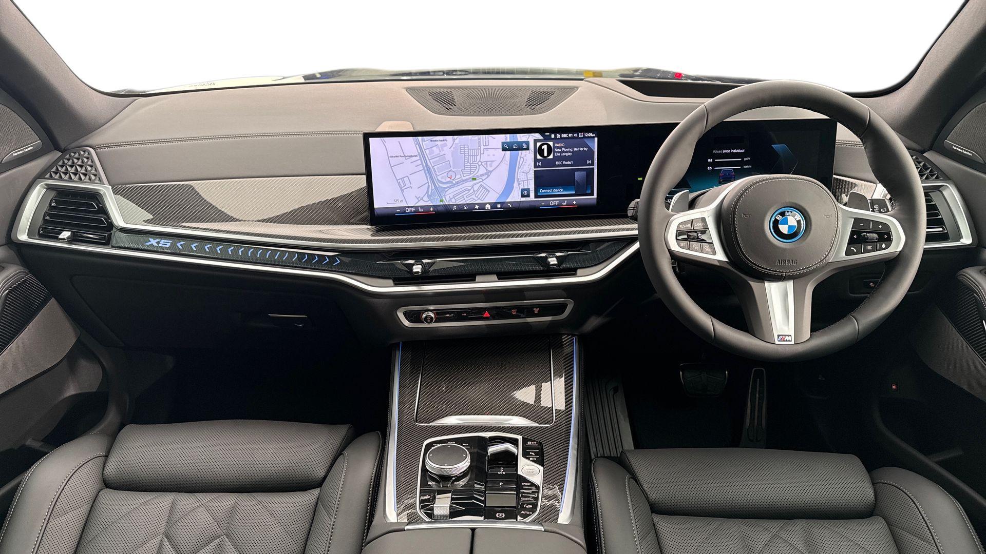 BMW X5 view 4