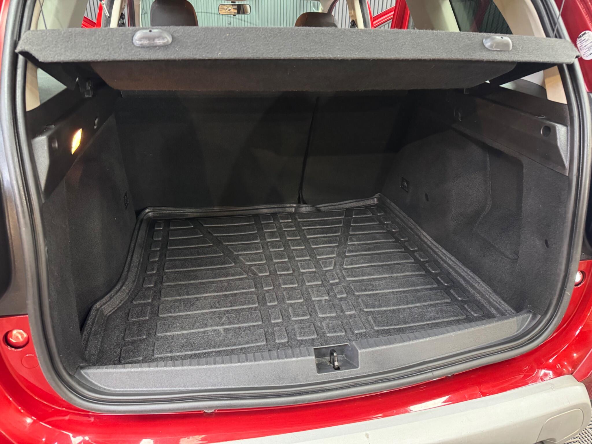 Dacia Duster view 14