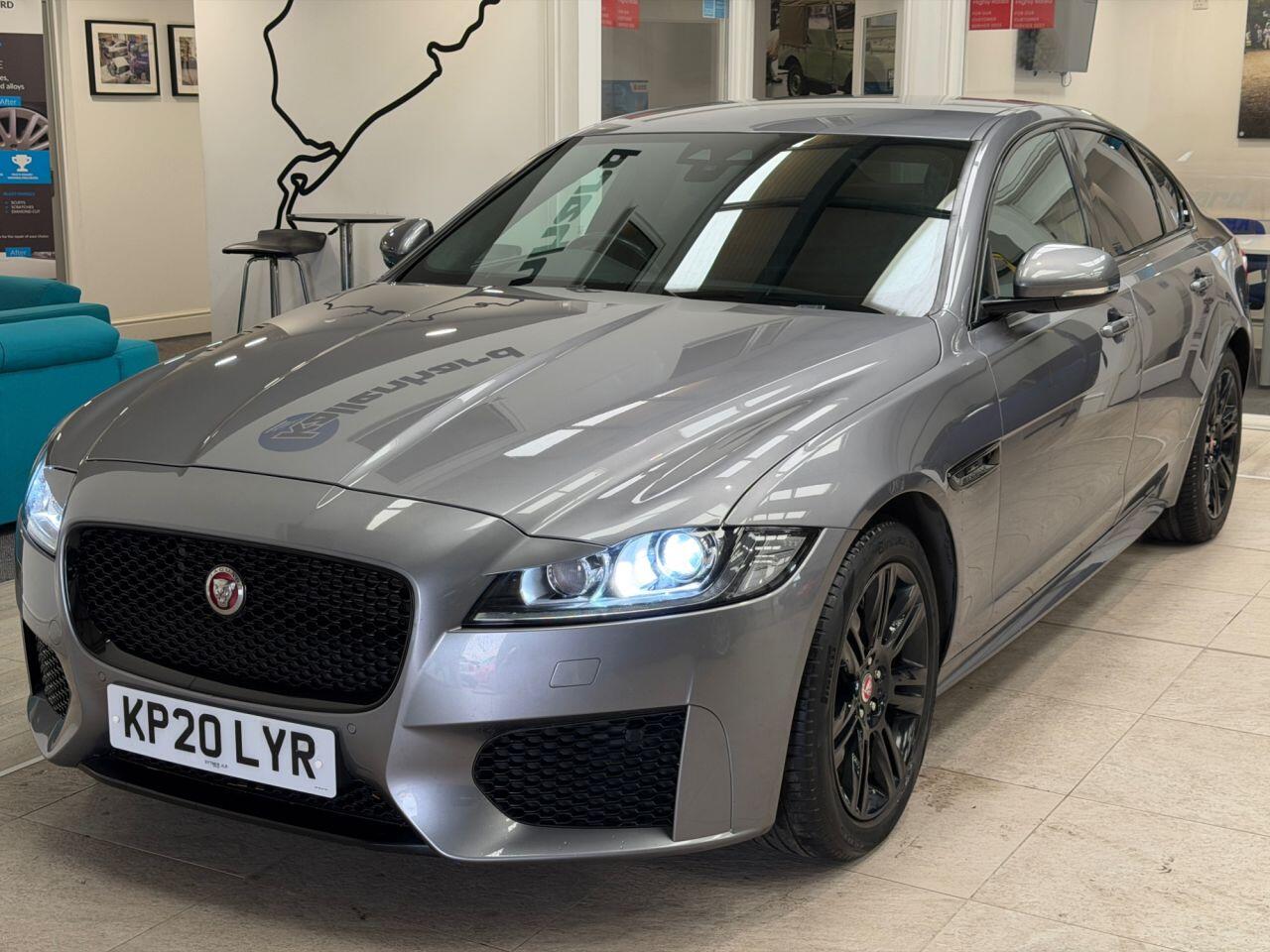 Jaguar XF view 7