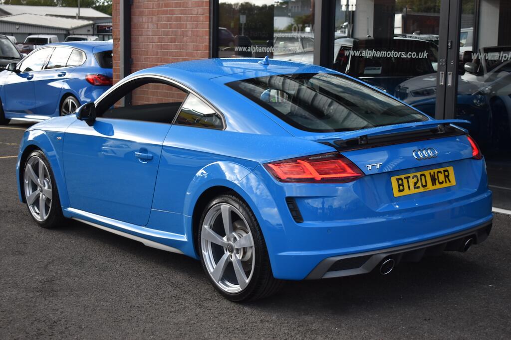 Audi TT view 13