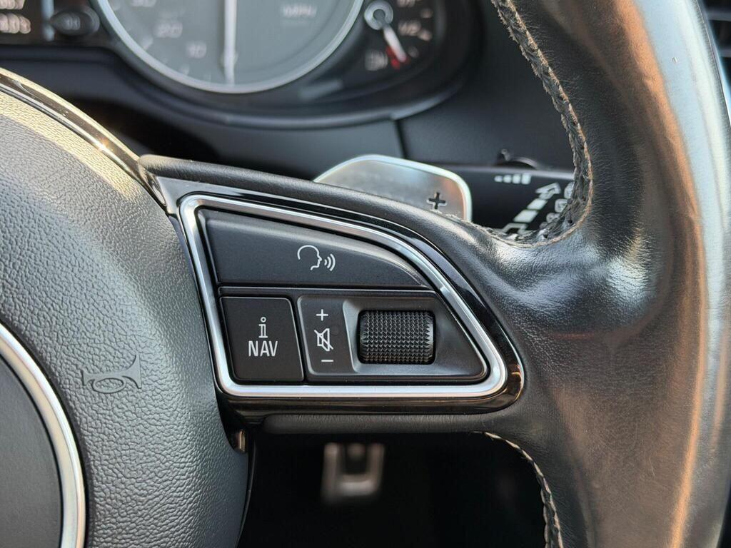 Audi SQ5 view 25