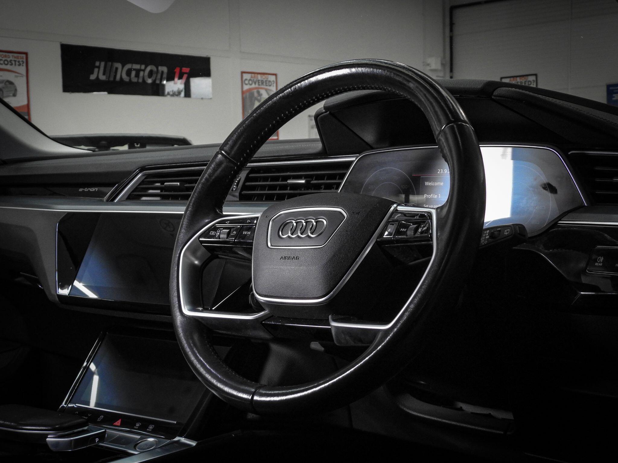 Audi E-Tron view 25