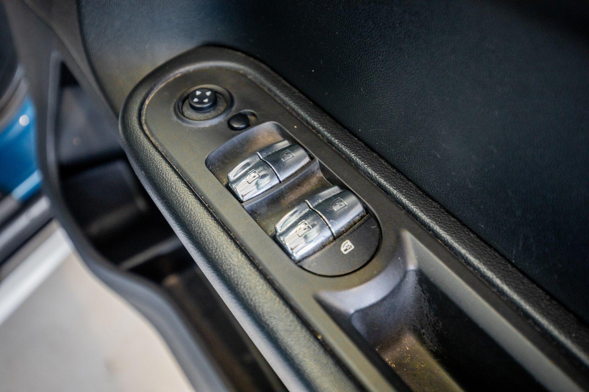 Mini Countryman view 15