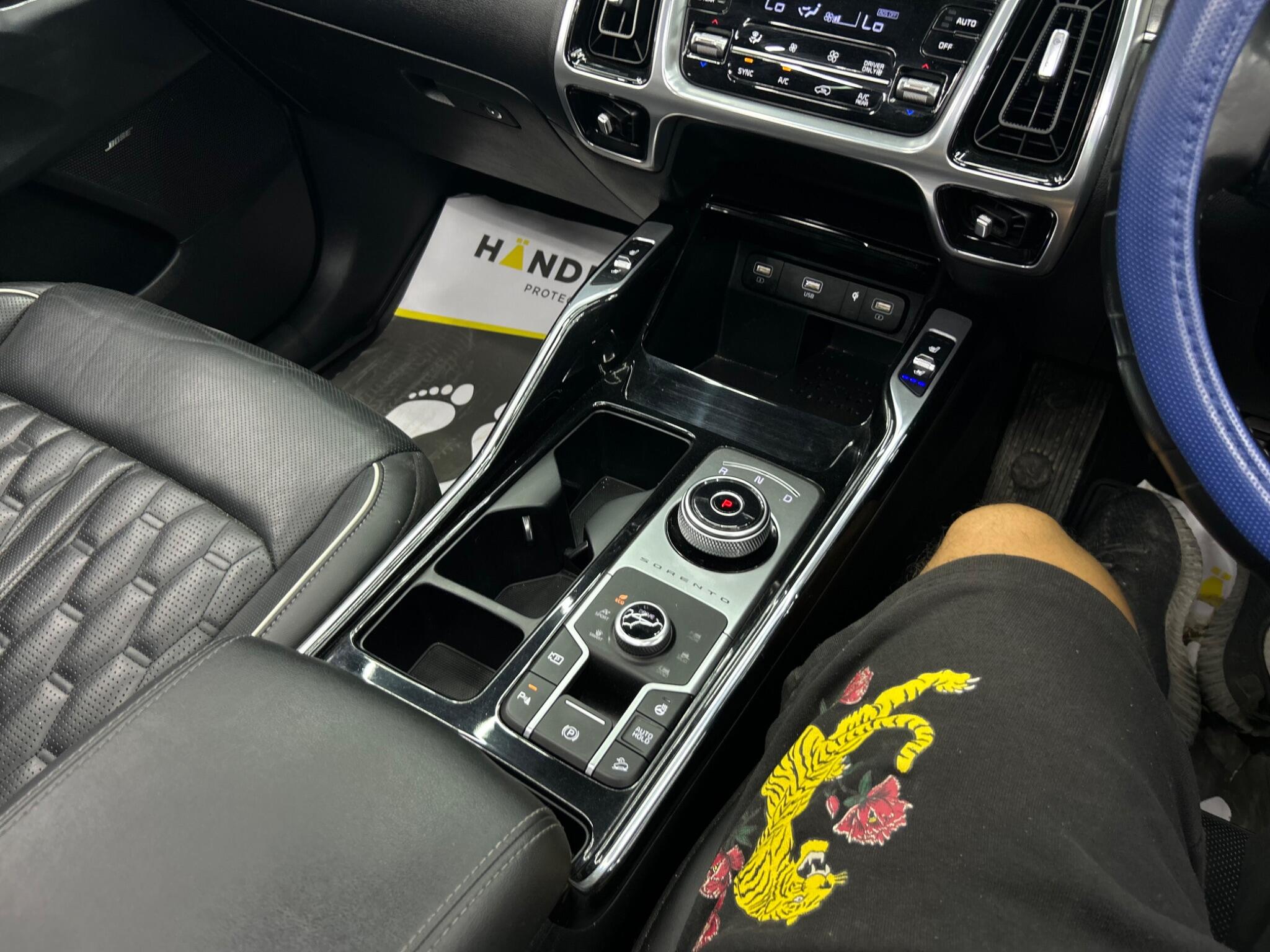 Kia Sorento view 9