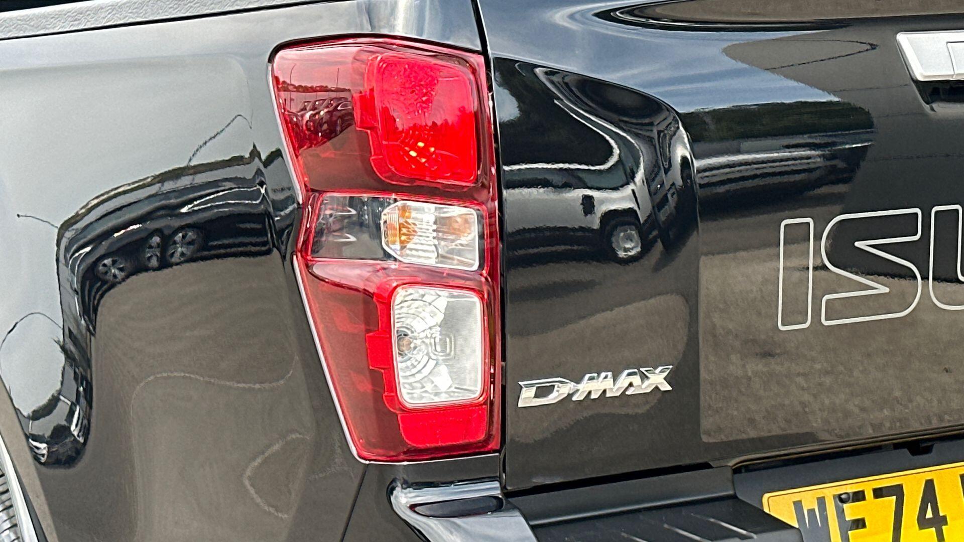 Isuzu D-Max view 19