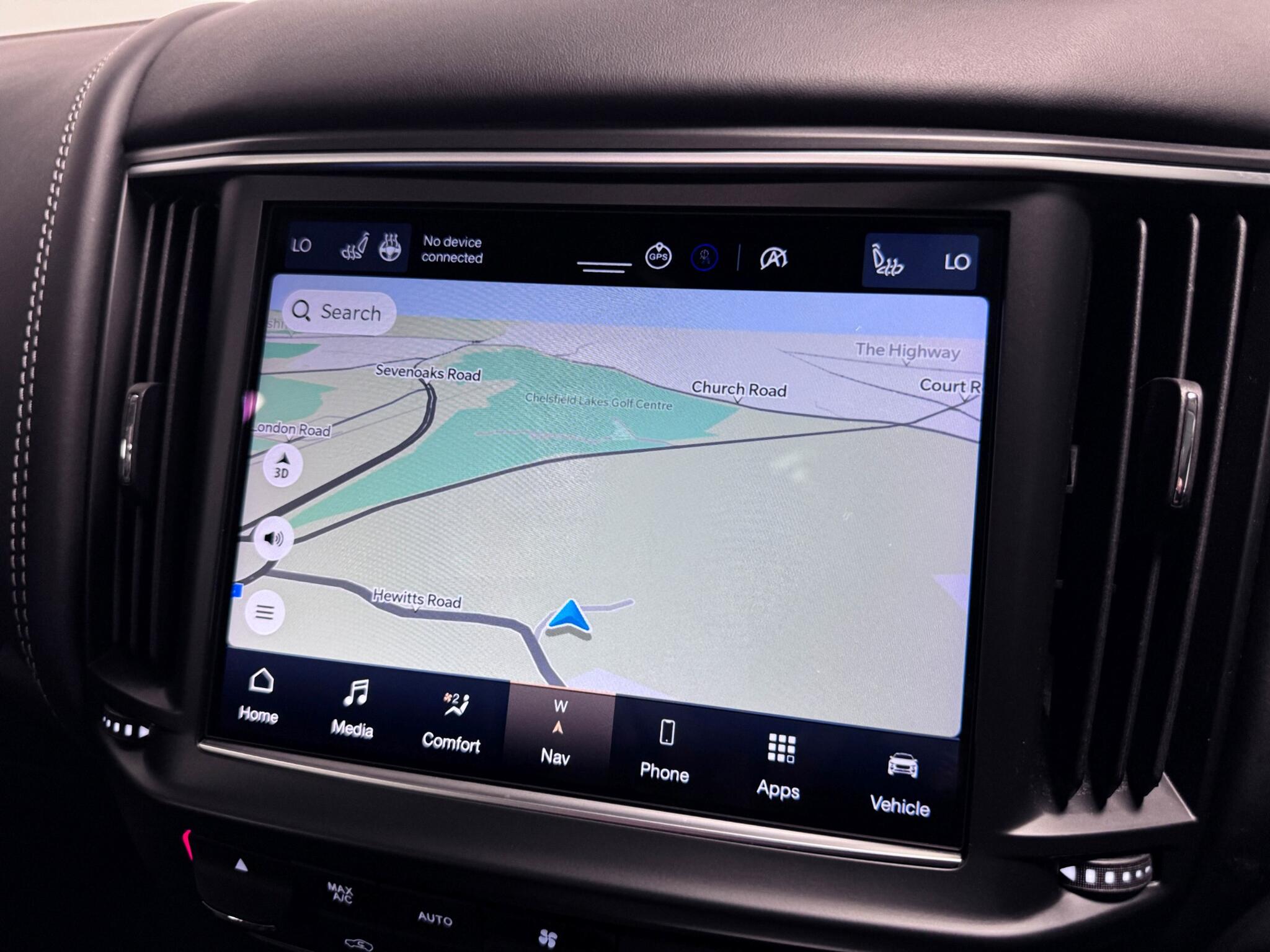 Maserati Levante view 11