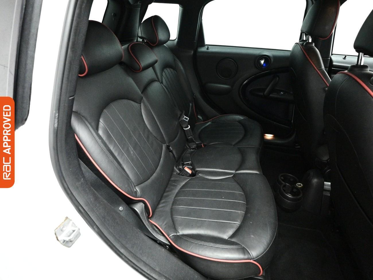 Mini Countryman view 13