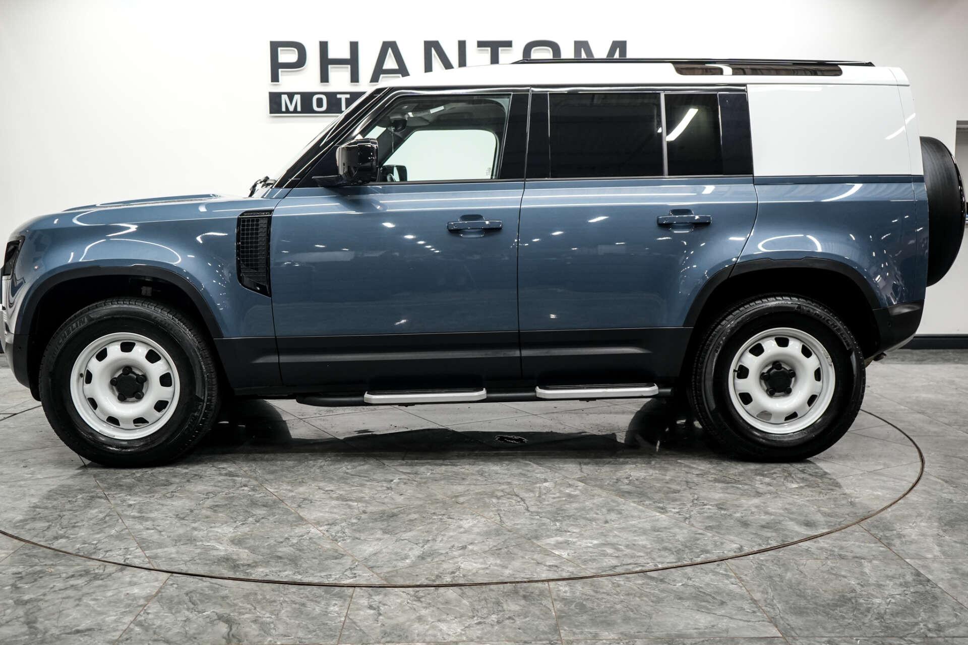 Land Rover Defender view 3