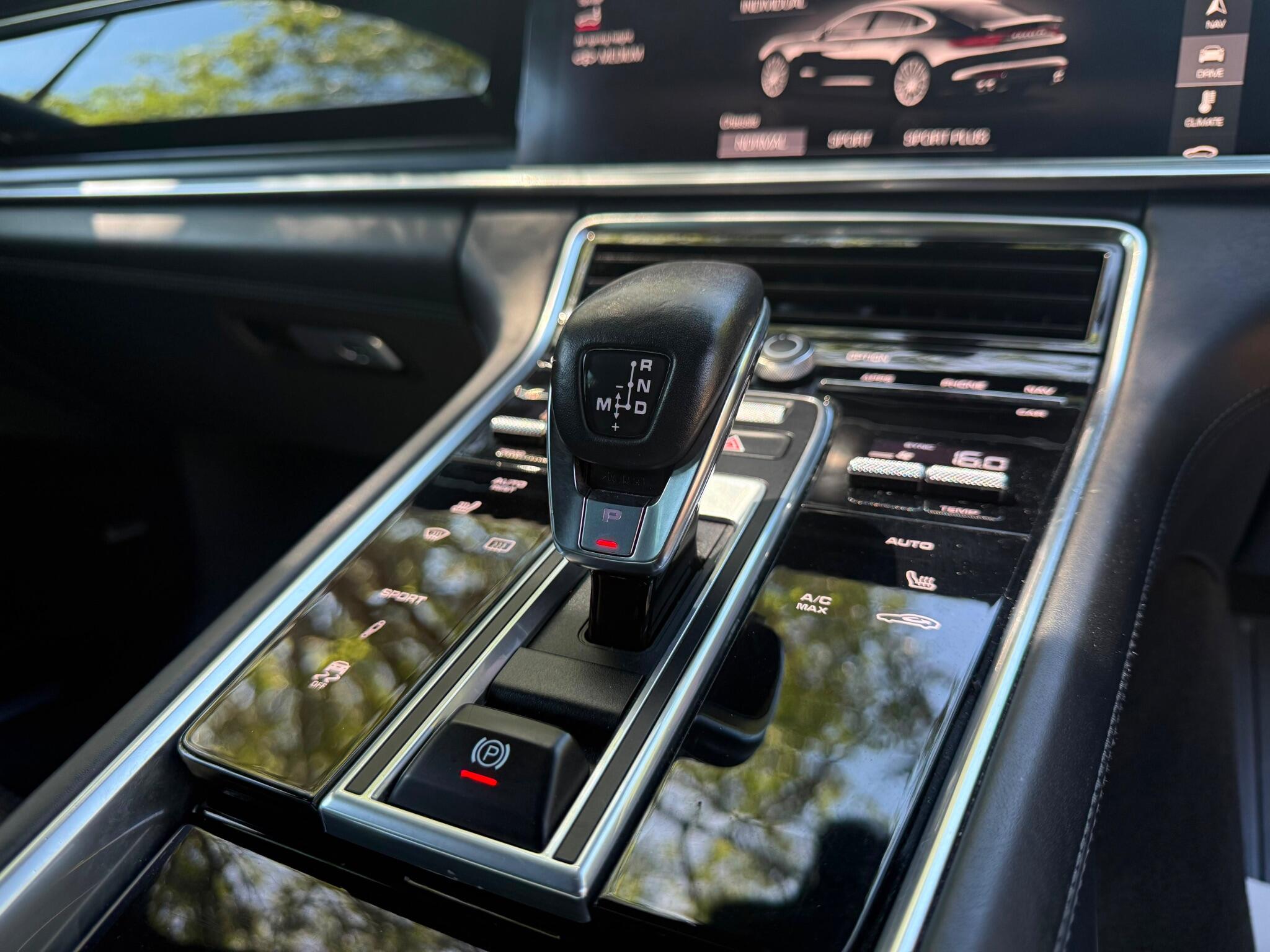 Porsche Panamera view 26