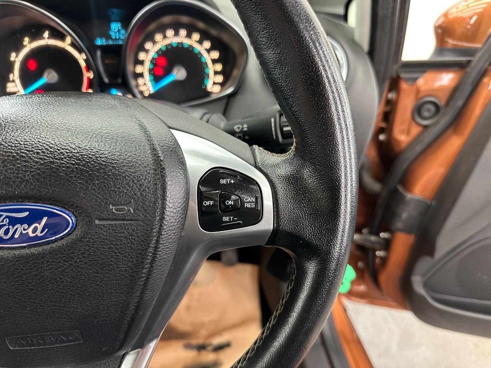 Ford Fiesta view 34
