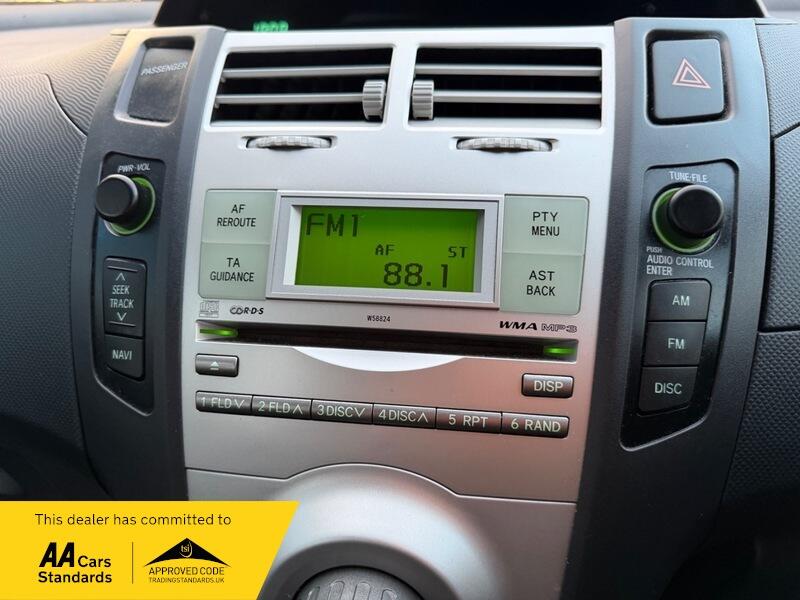 2007 Toyota Yaris image 27