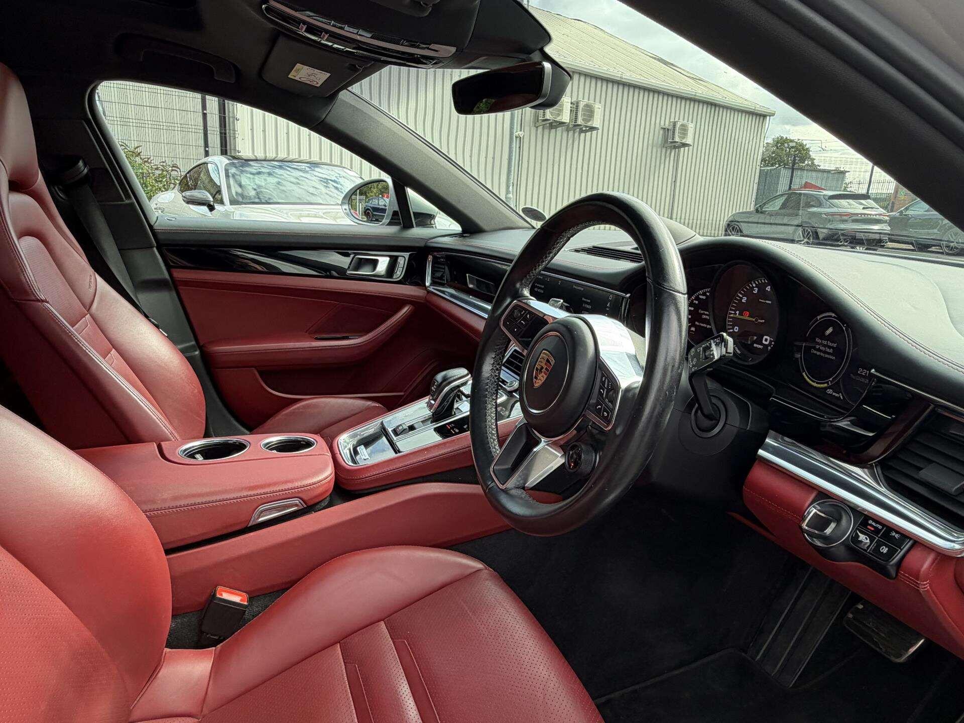 Porsche Panamera view 11