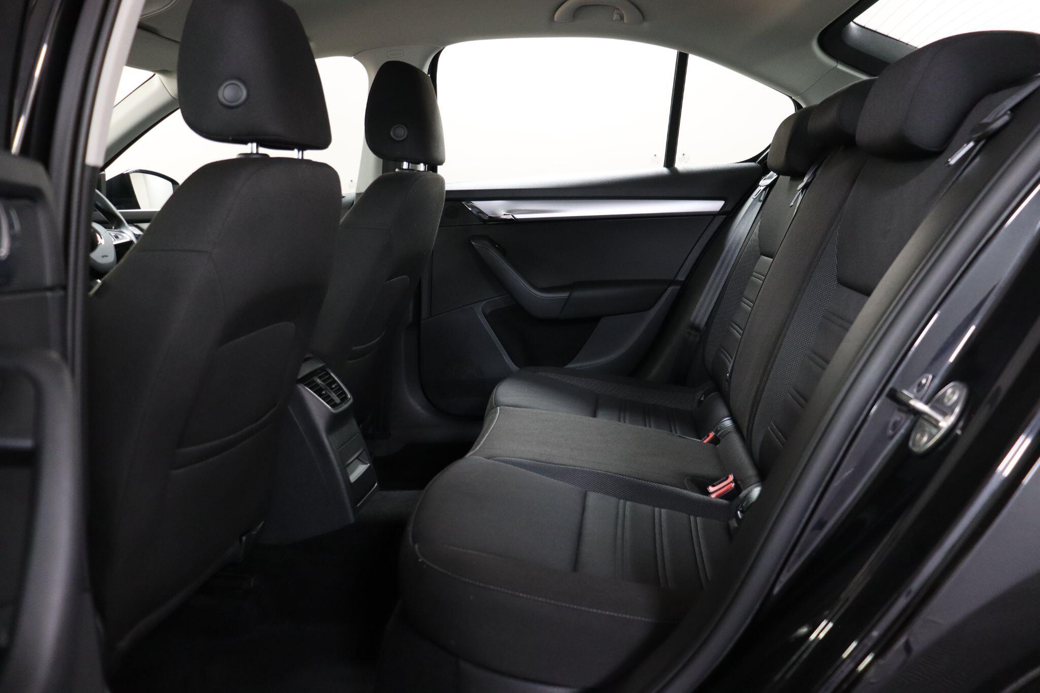 Skoda Octavia view 41