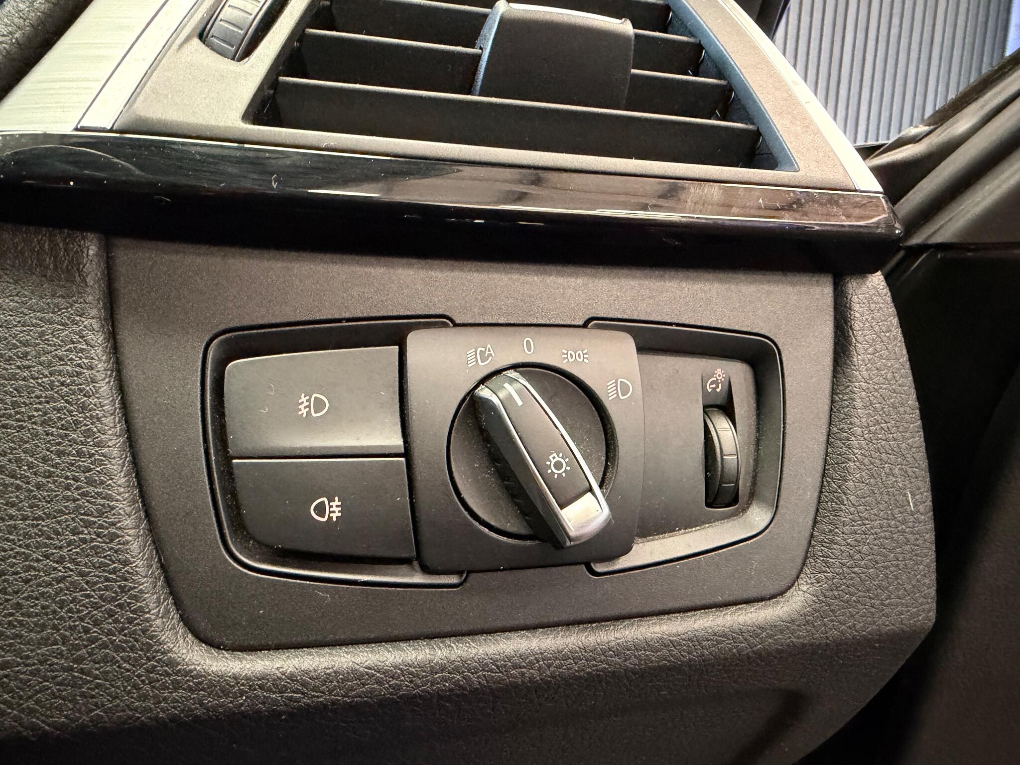 BMW 3 Series view 56