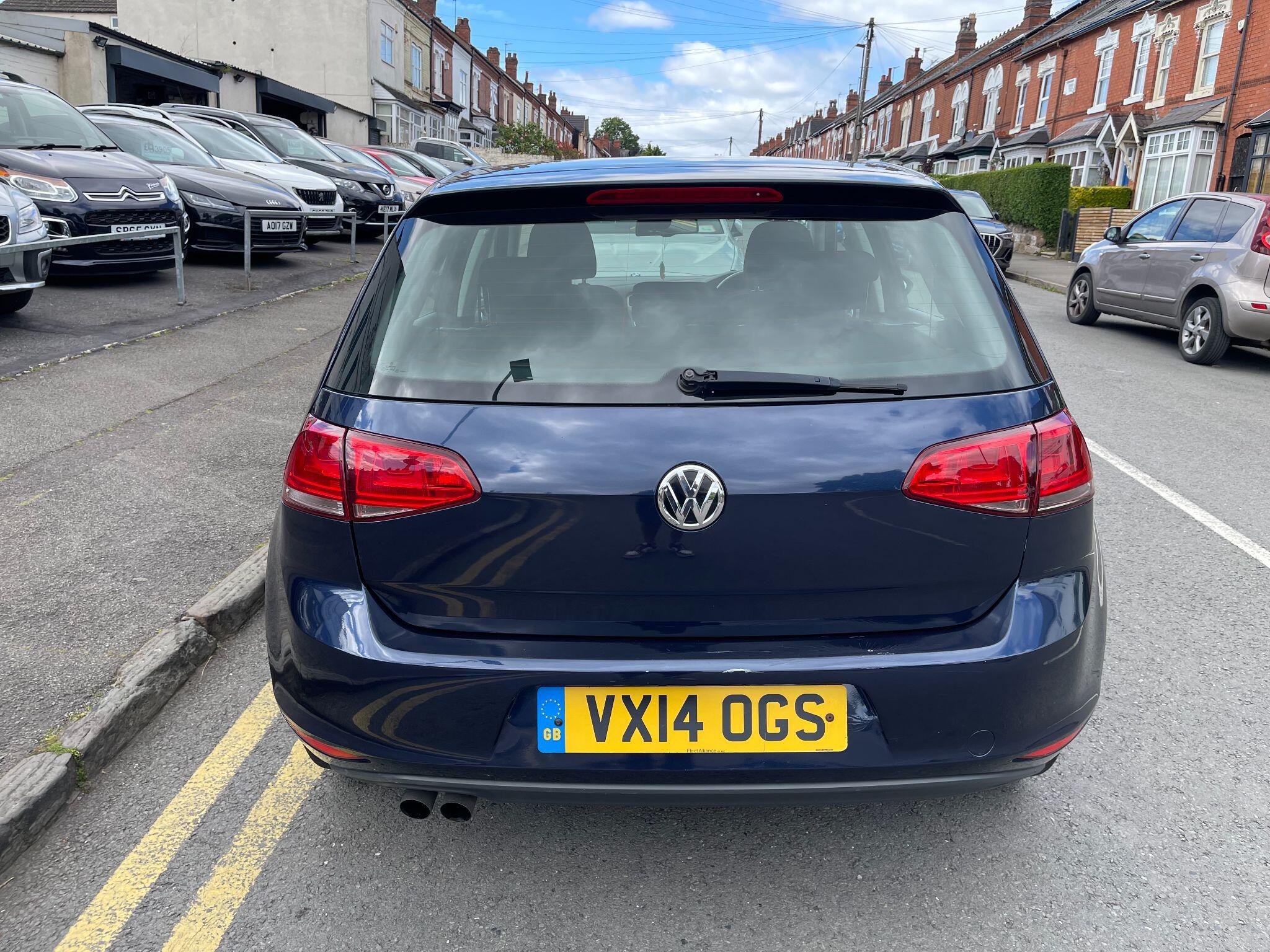 Volkswagen Golf view 17