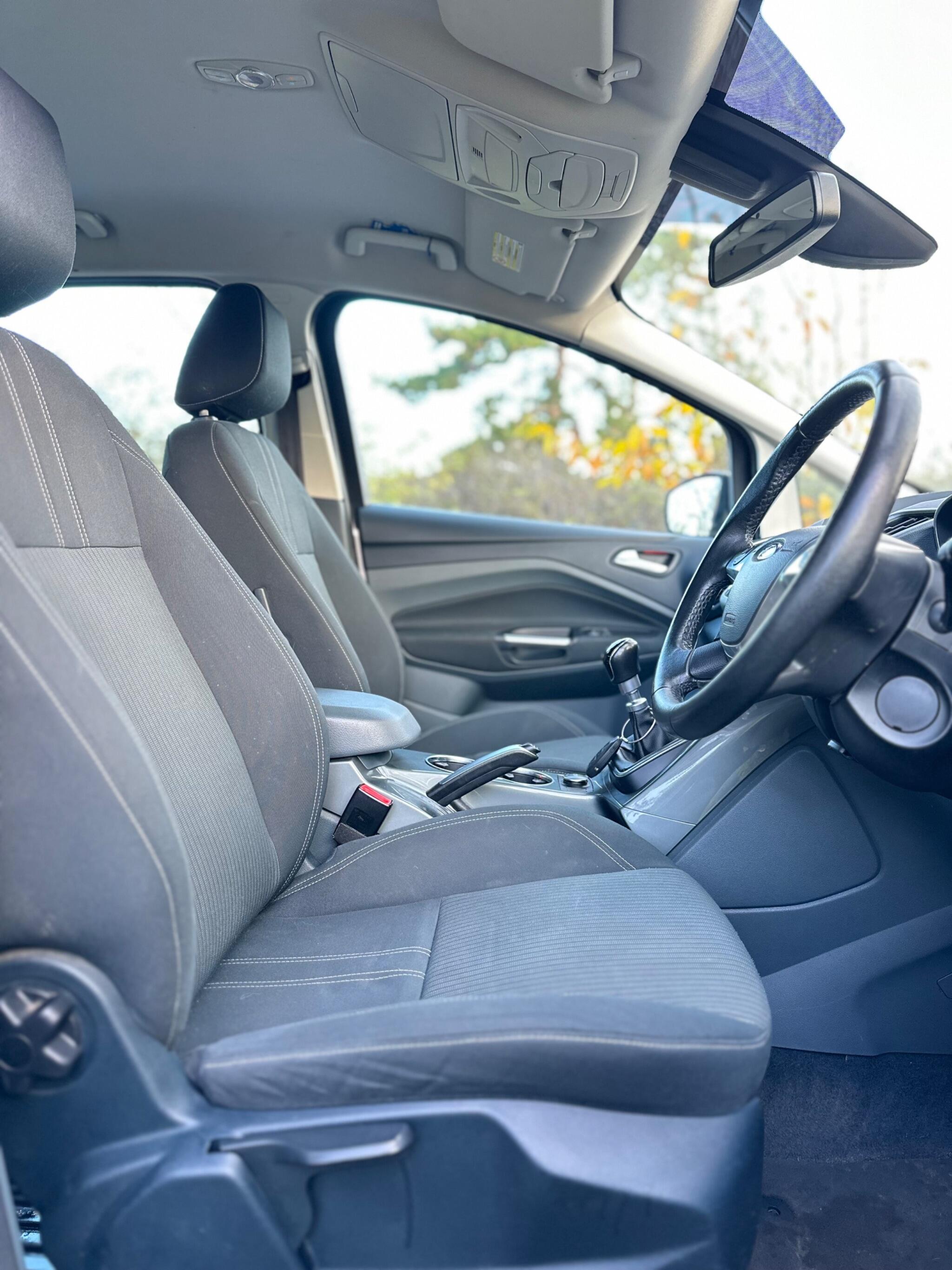 2013 Ford C-Max 1.6 TDCi Titanium Euro 5 5dr • 109,000 miles image 17
