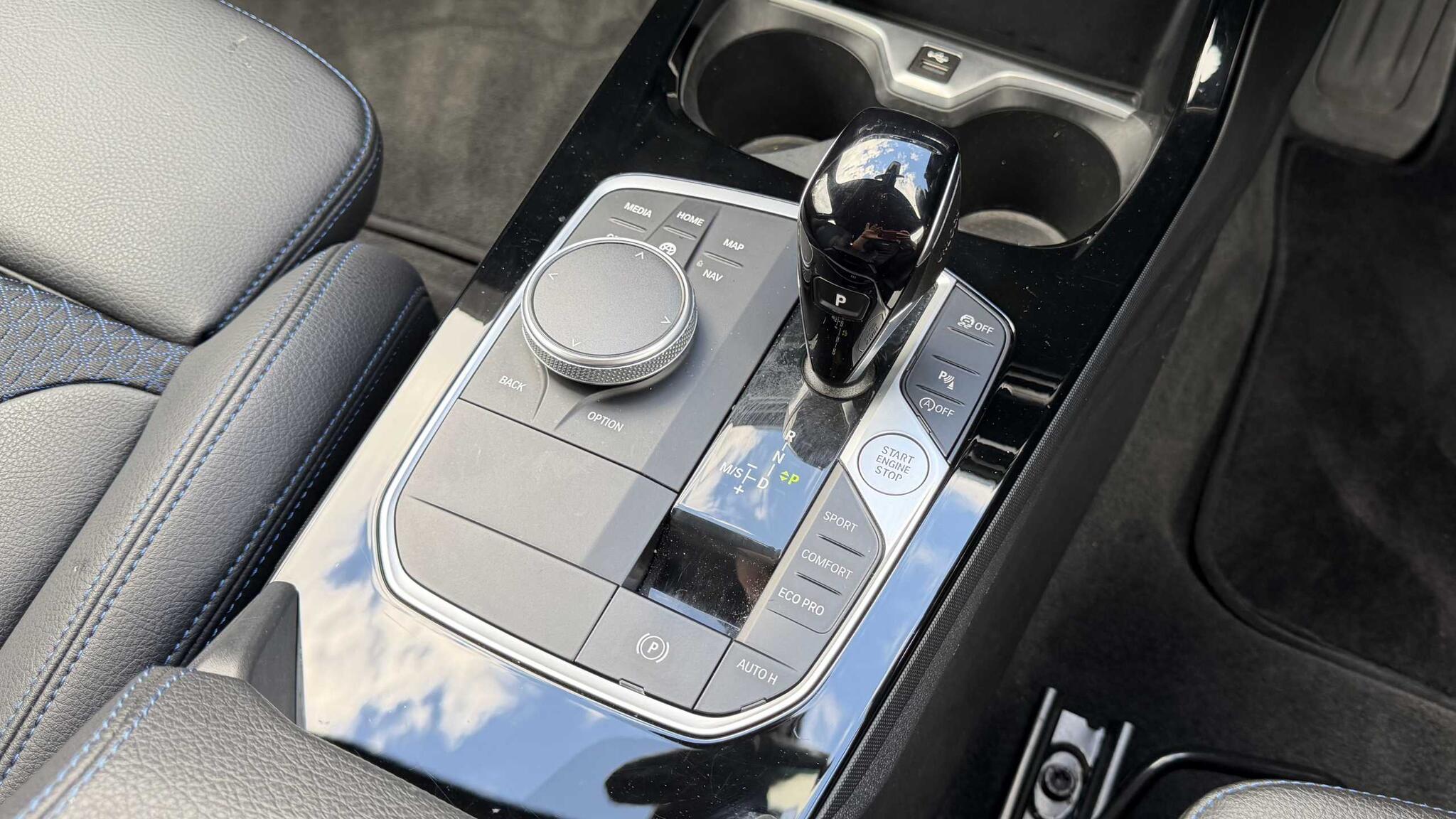BMW 1 Series view 15
