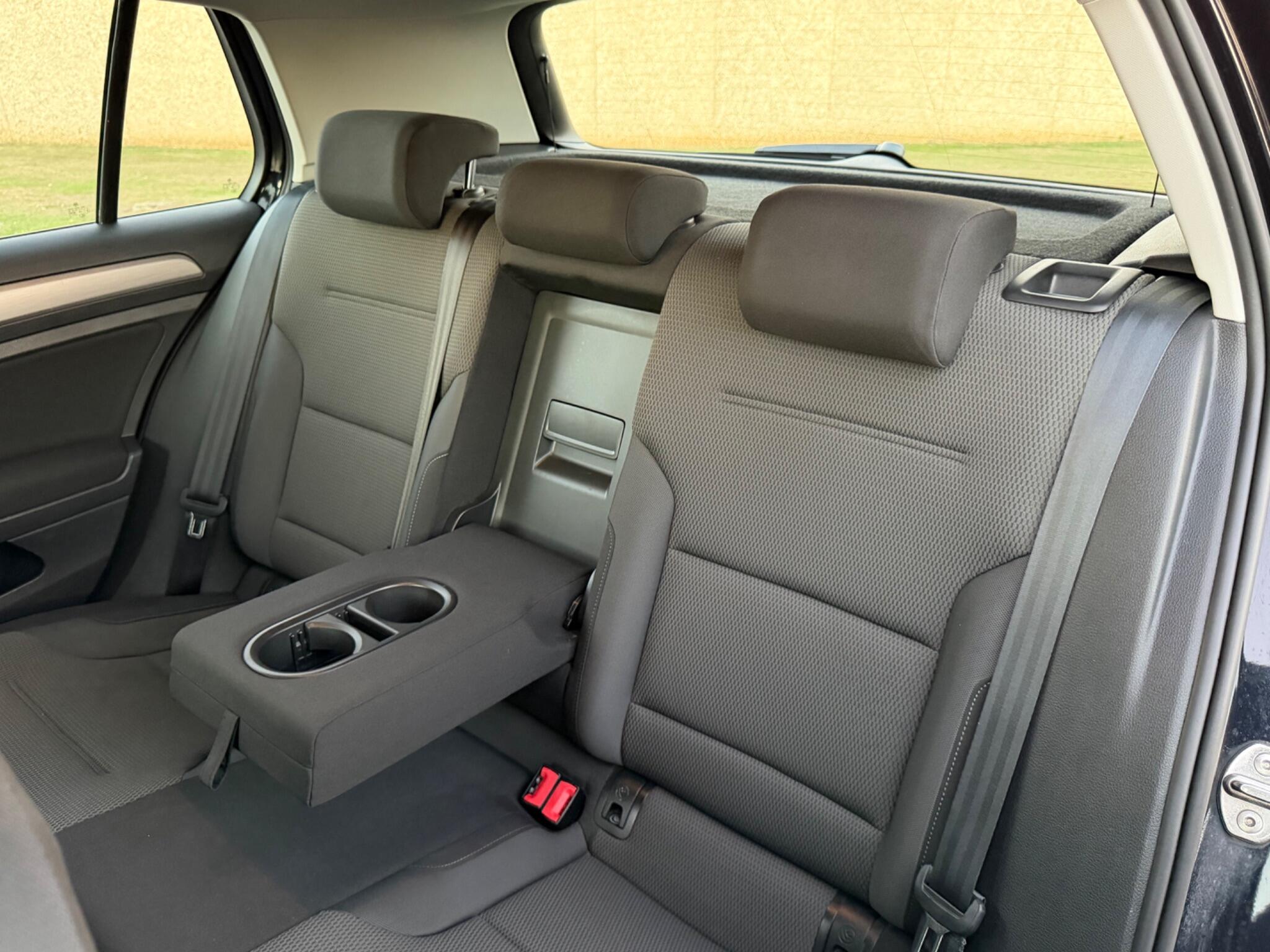 Volkswagen Golf view 18