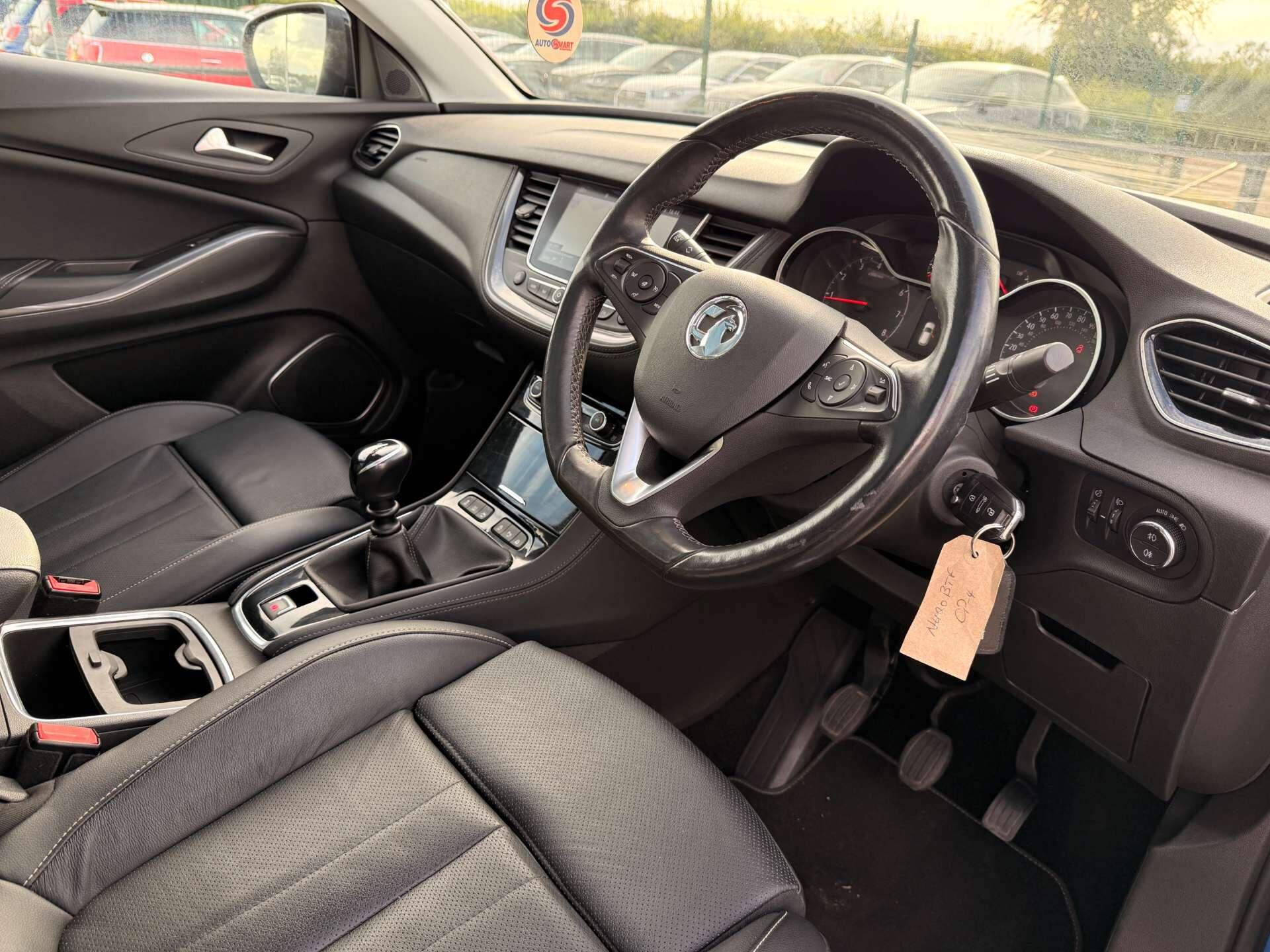 Vauxhall Grandland X view 2