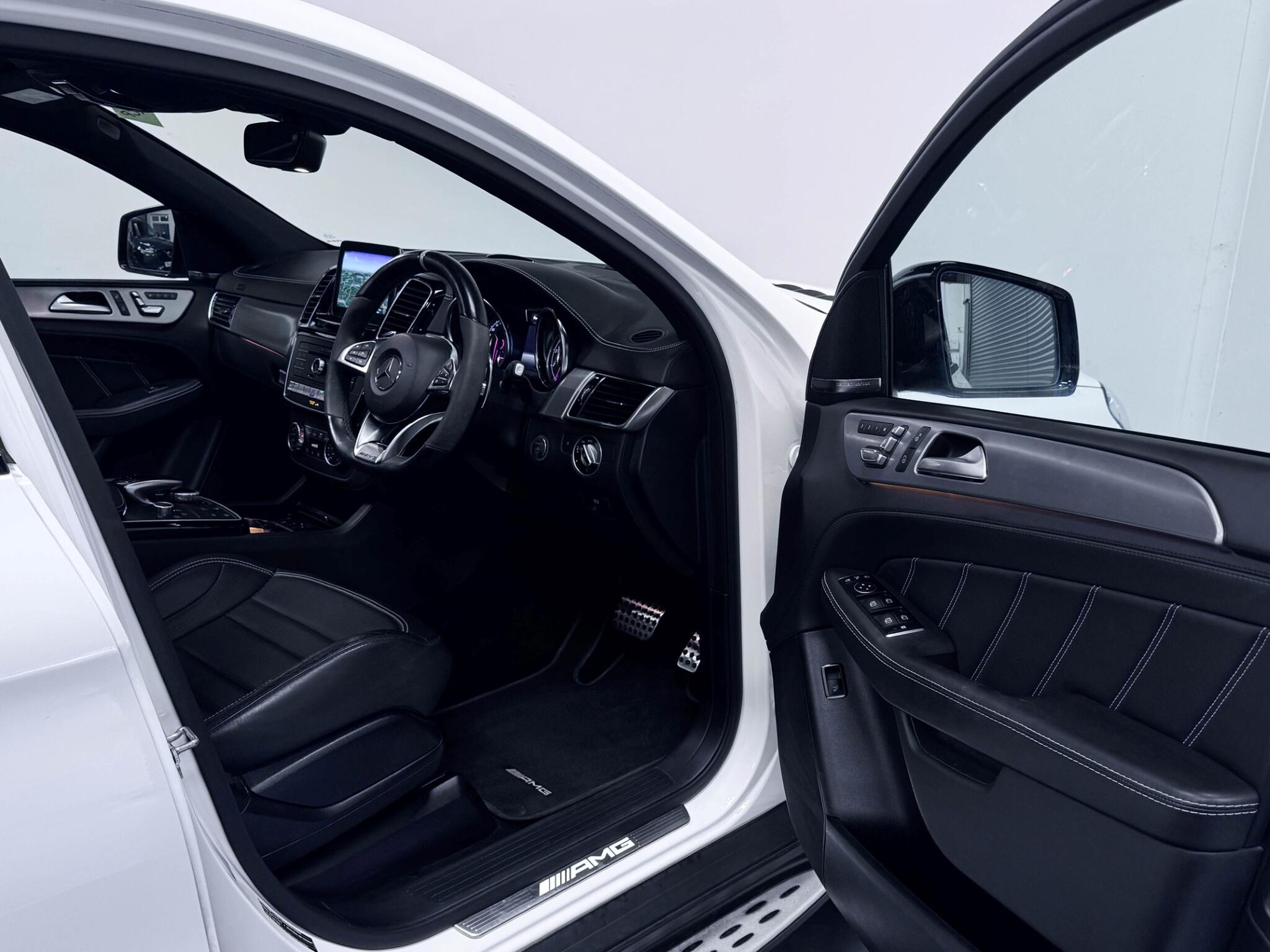 Mercedes-Benz Gle view 40