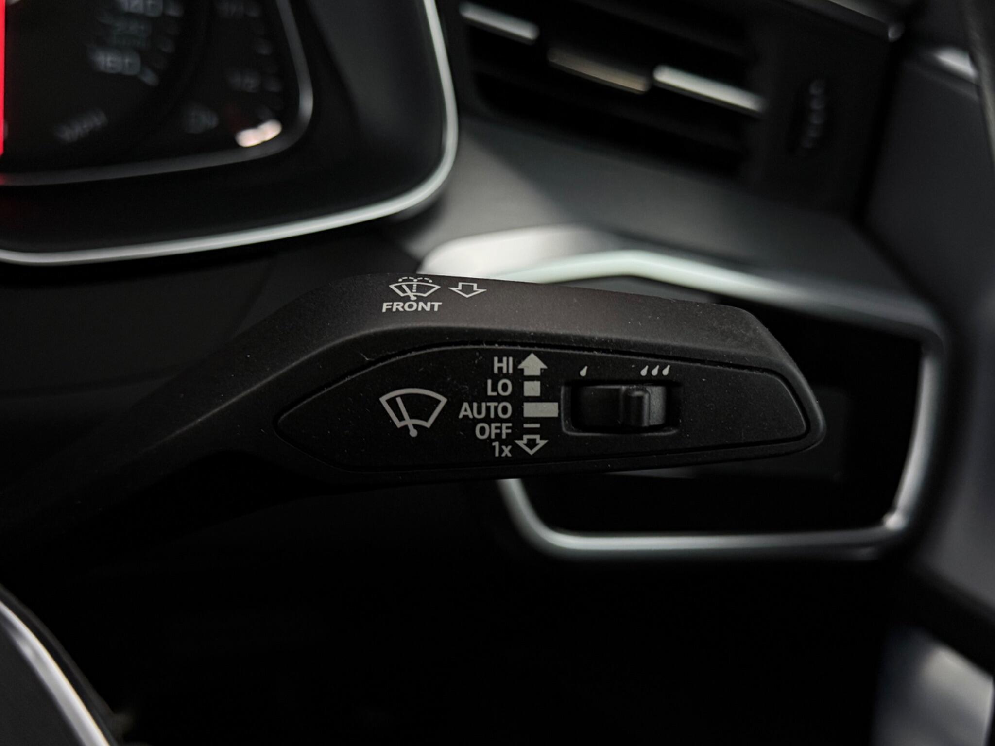Audi A6 view 19