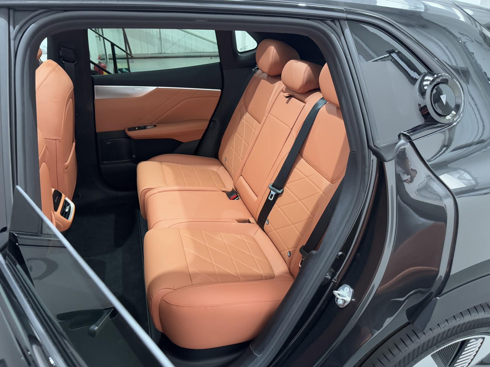 Changan Deepal S05 view 90