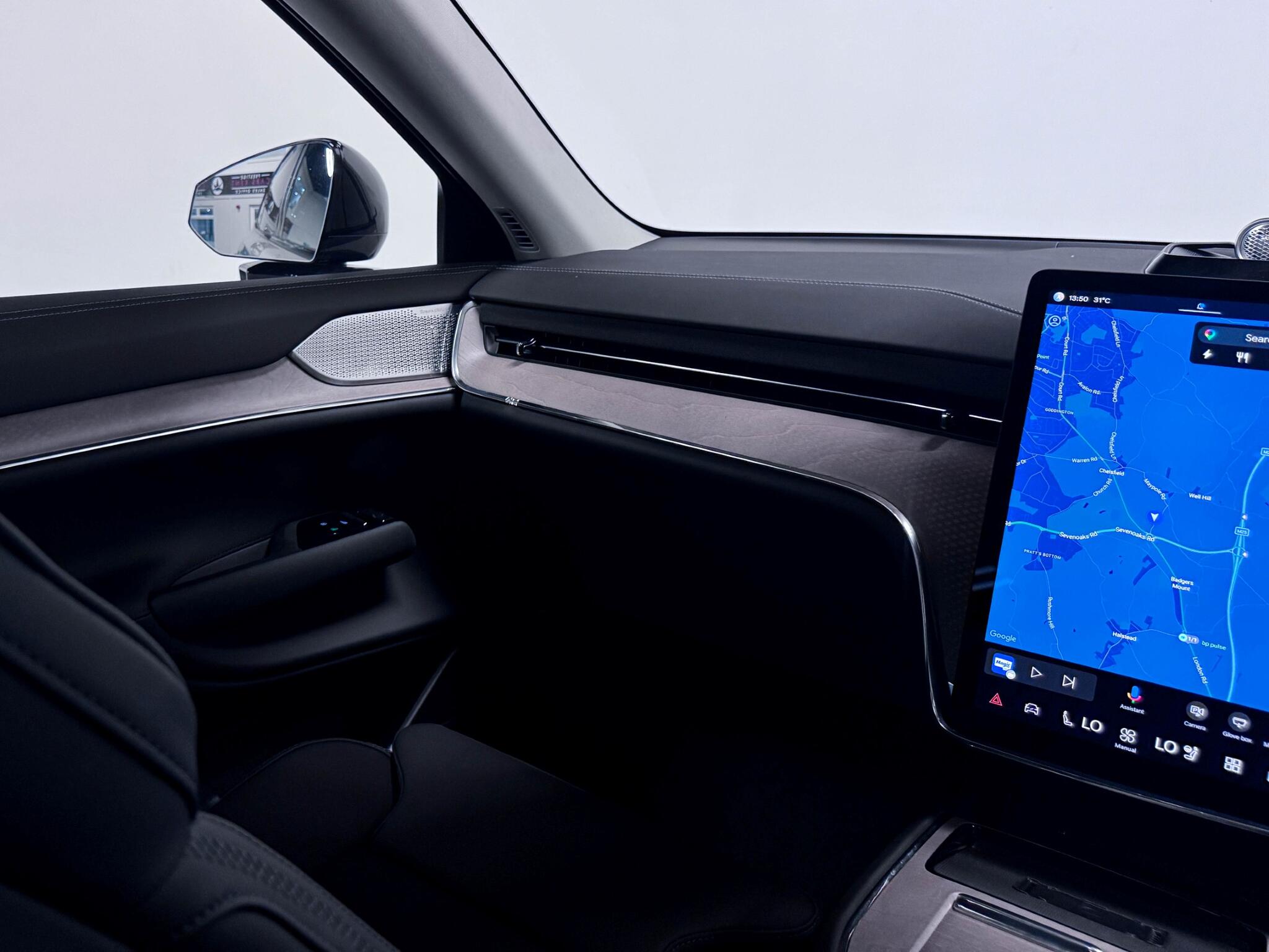Volvo Ex90 view 24