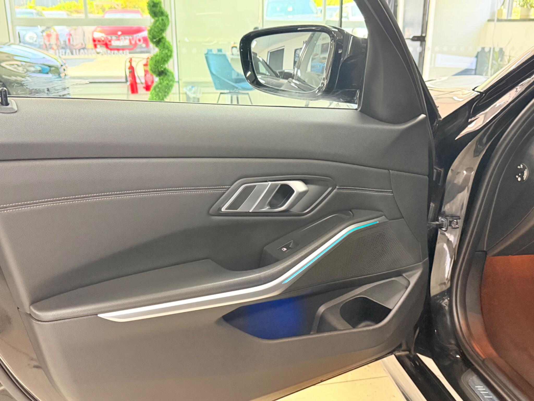 BMW 3 Series view 43
