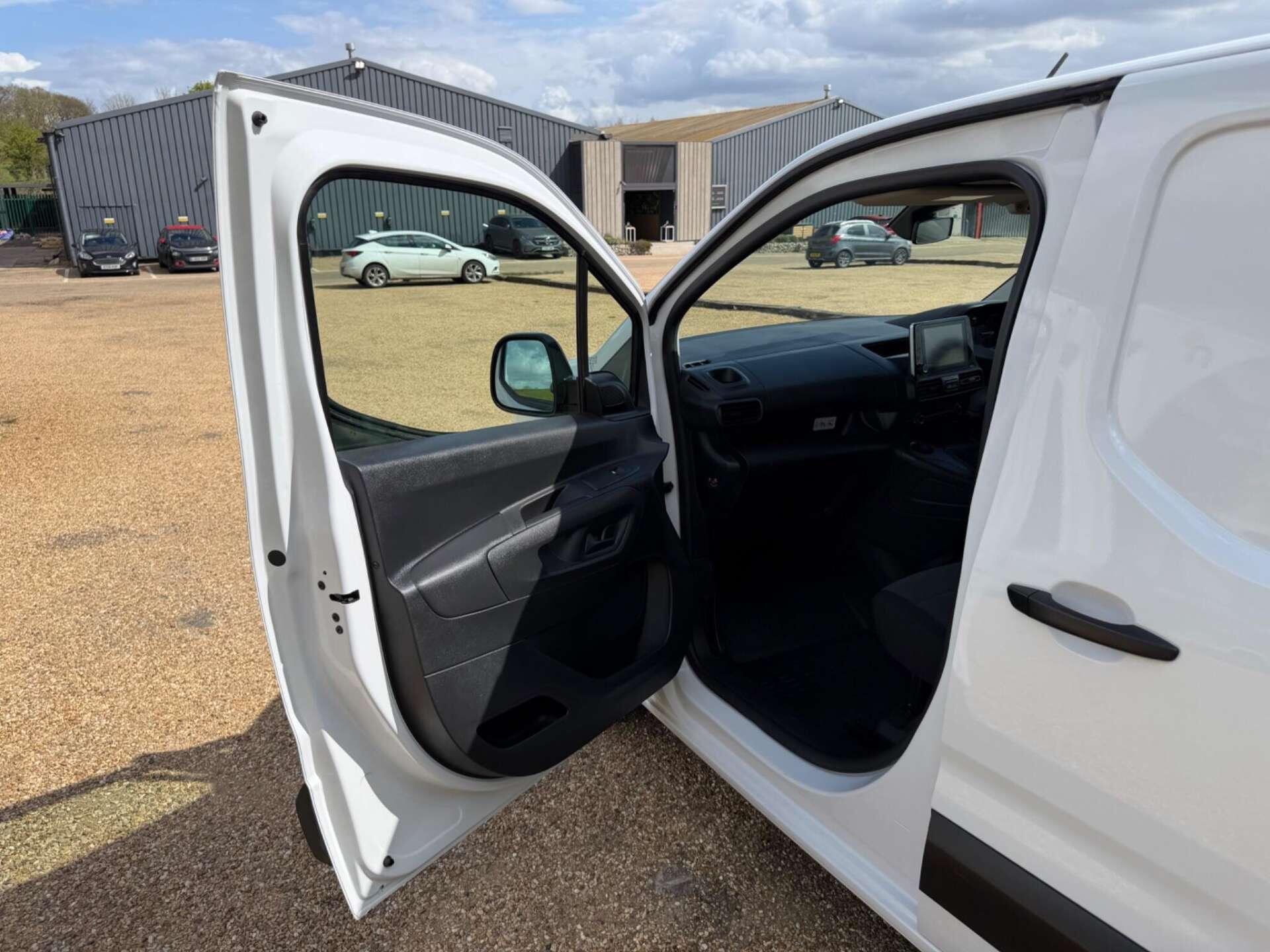 Peugeot Partner view 19
