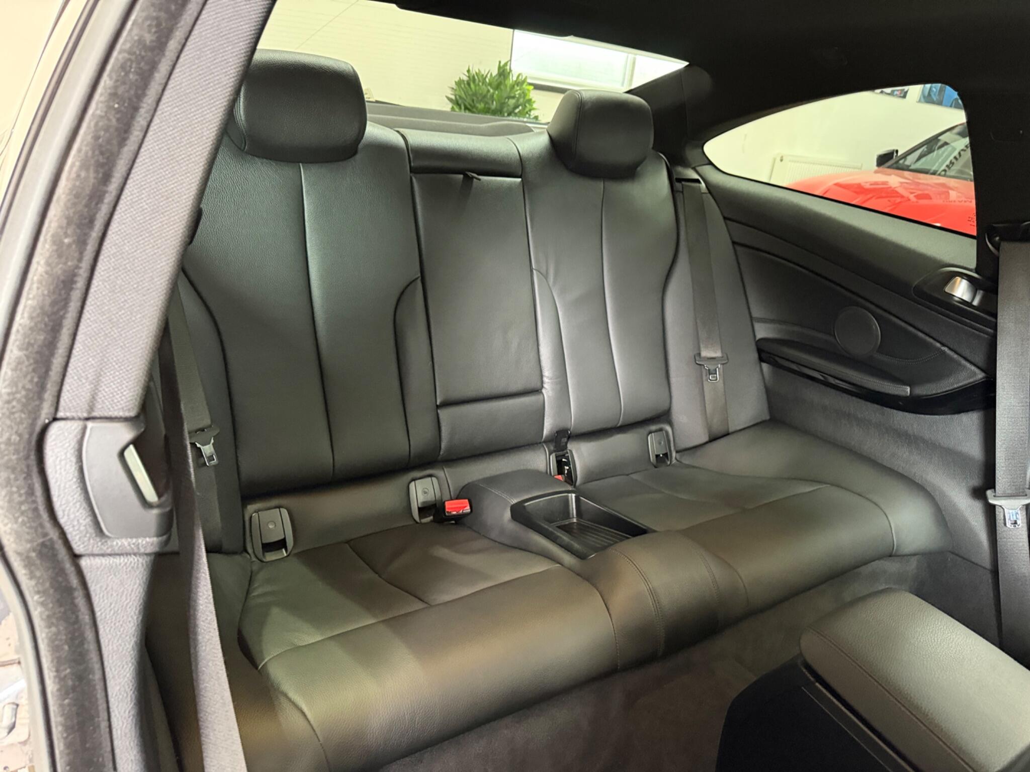 BMW 4 Series view 27