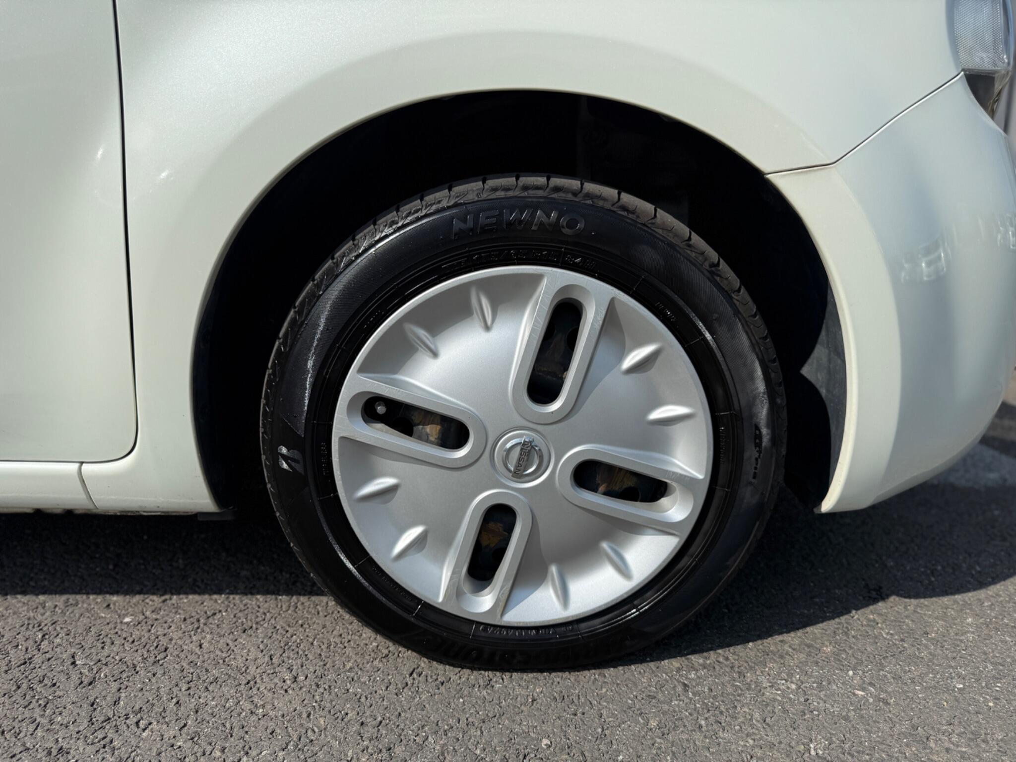 Nissan Cube view 18