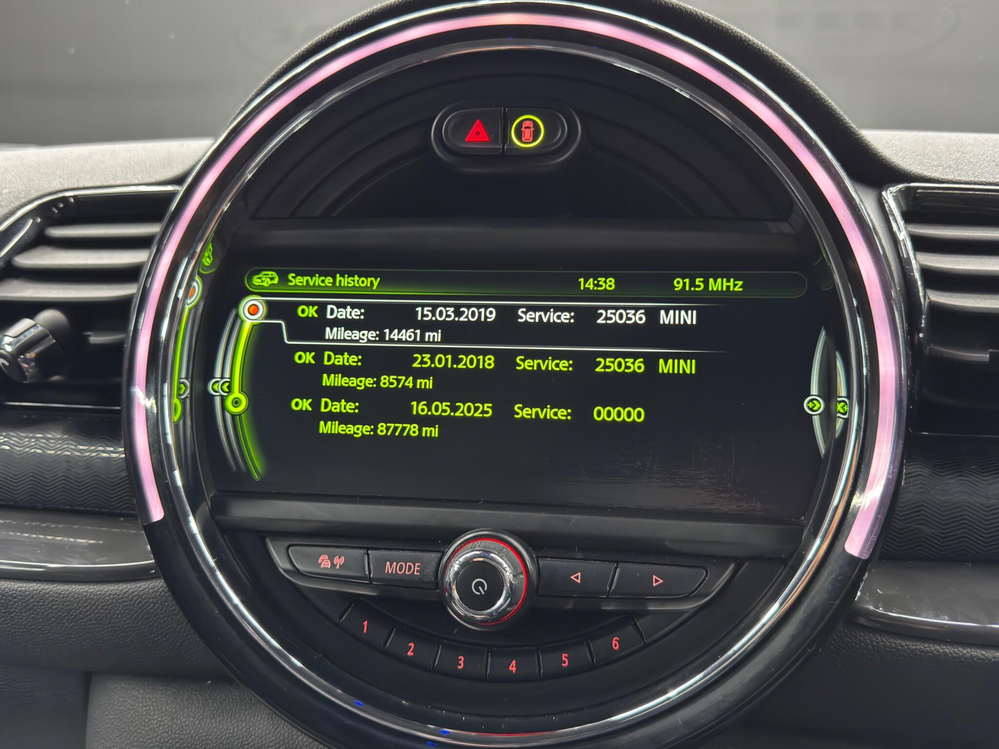 Mini Clubman view 36