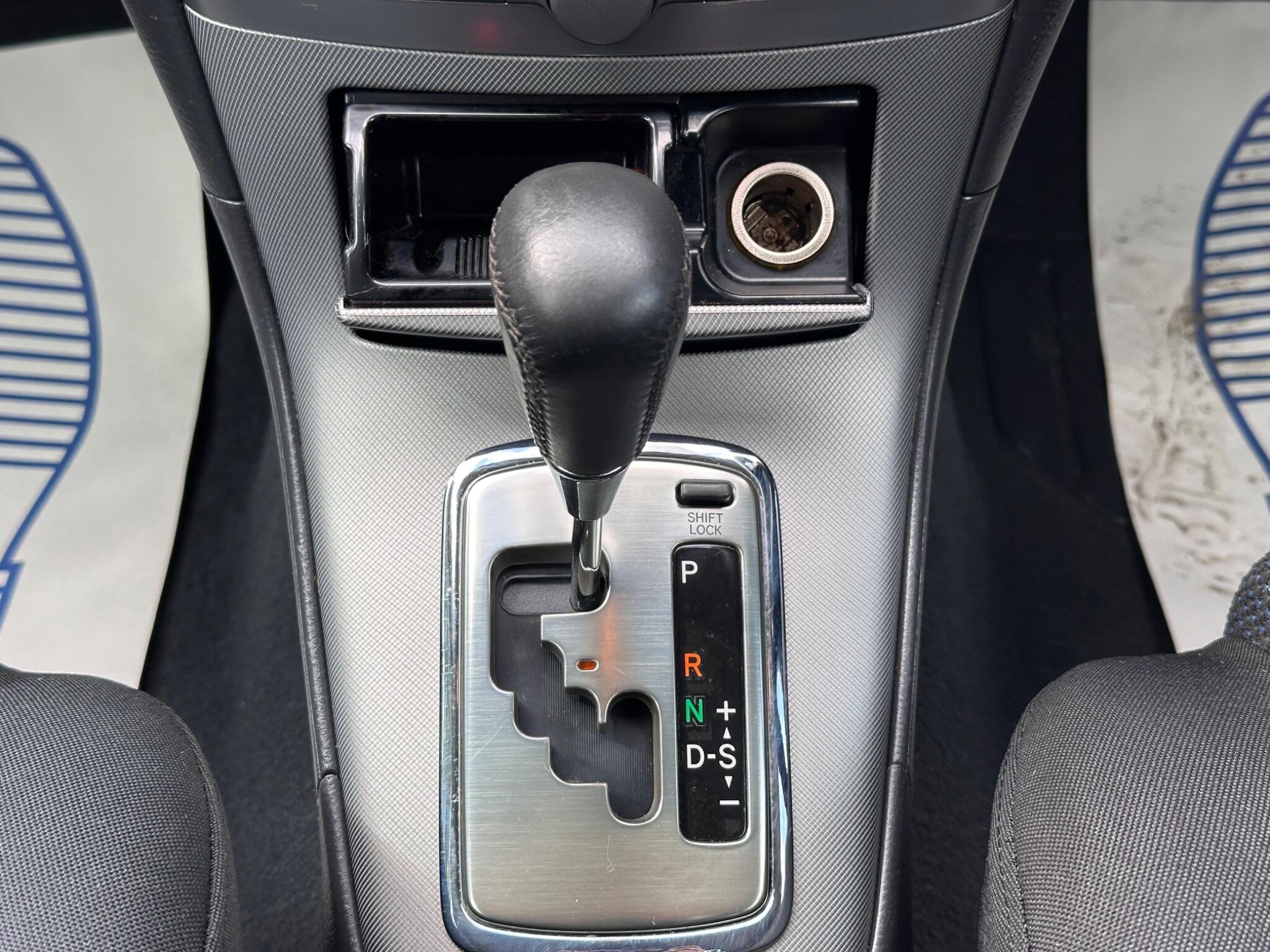 Toyota Avensis view 40