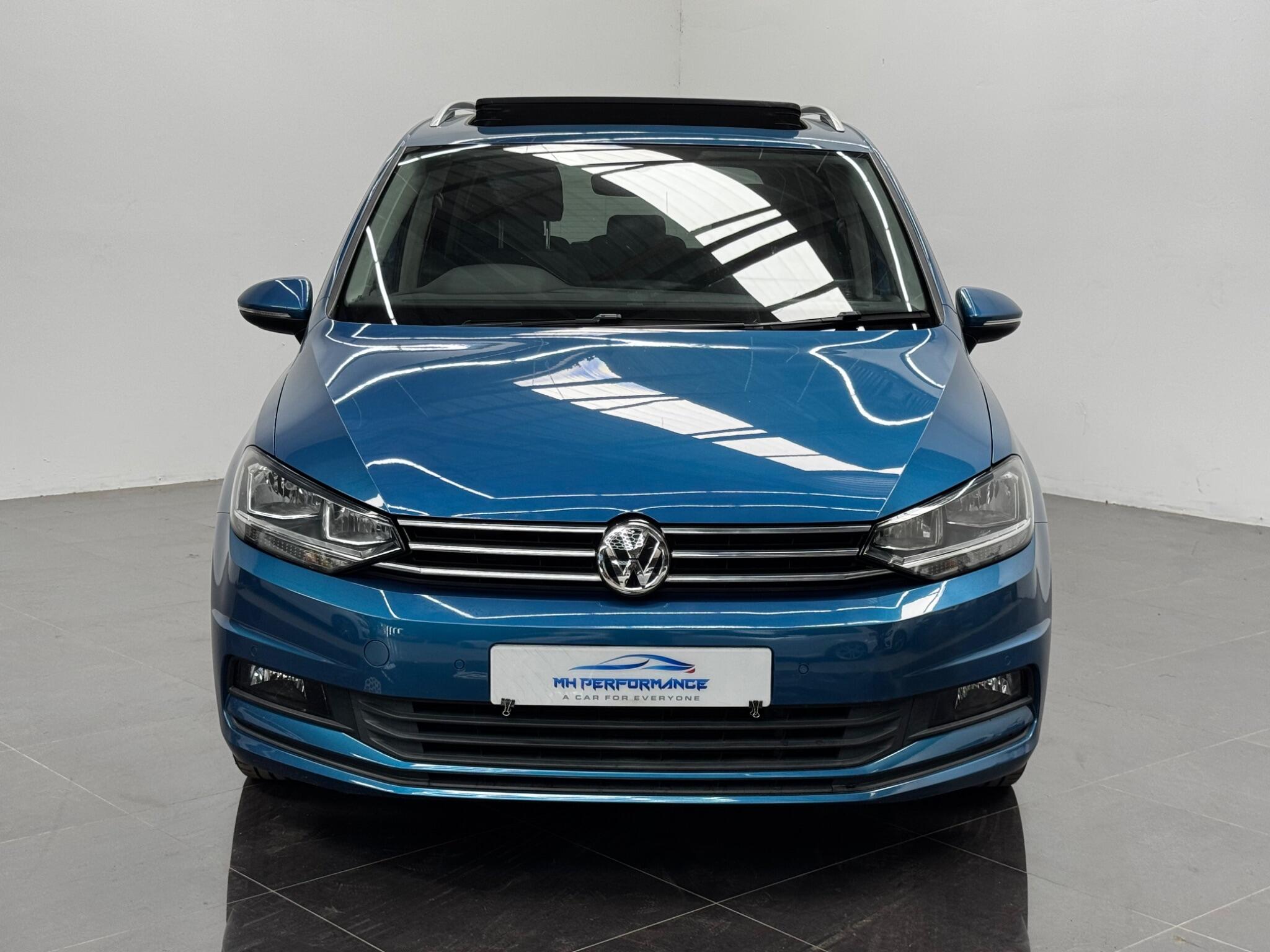 Volkswagen Touran view 43