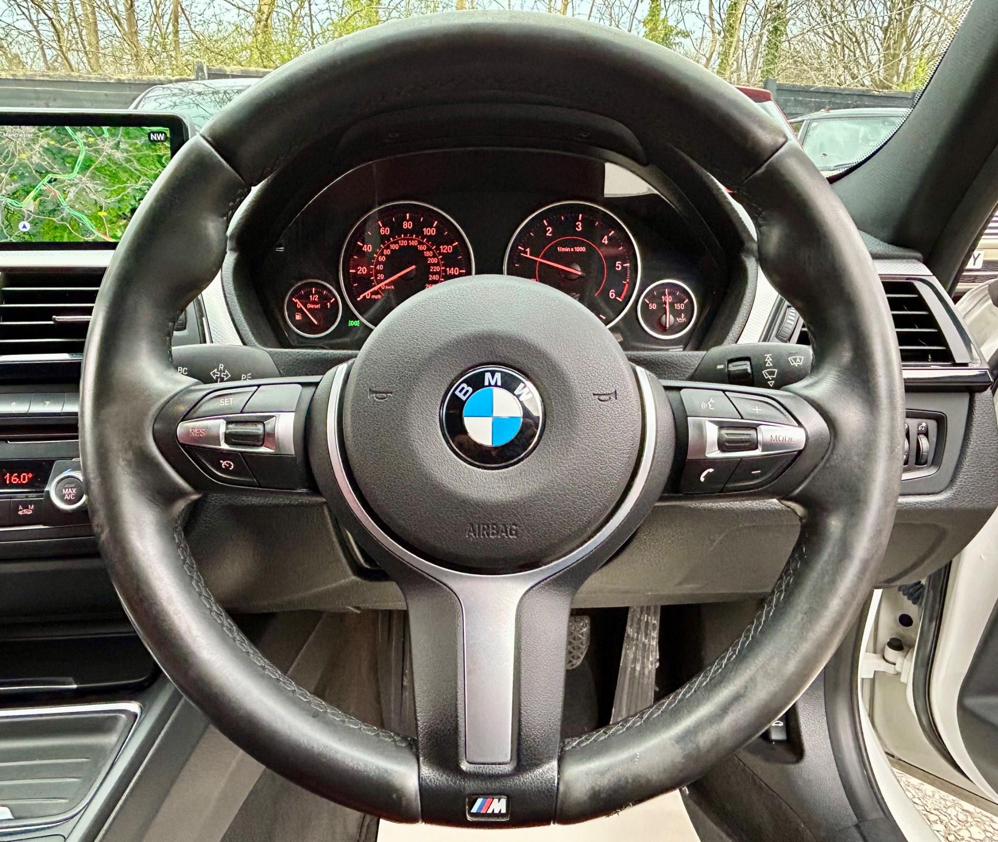 BMW 3 Series view 20