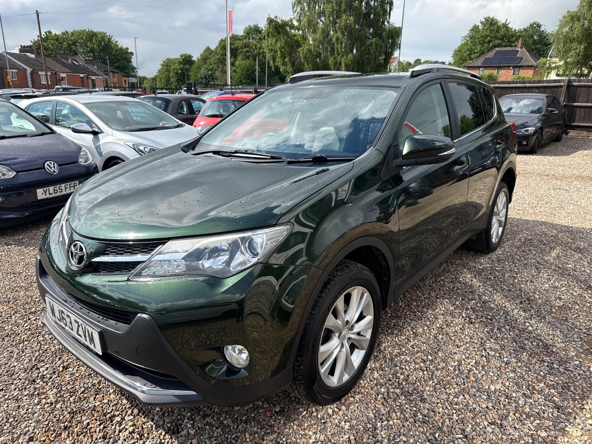 Toyota Rav4 view 10