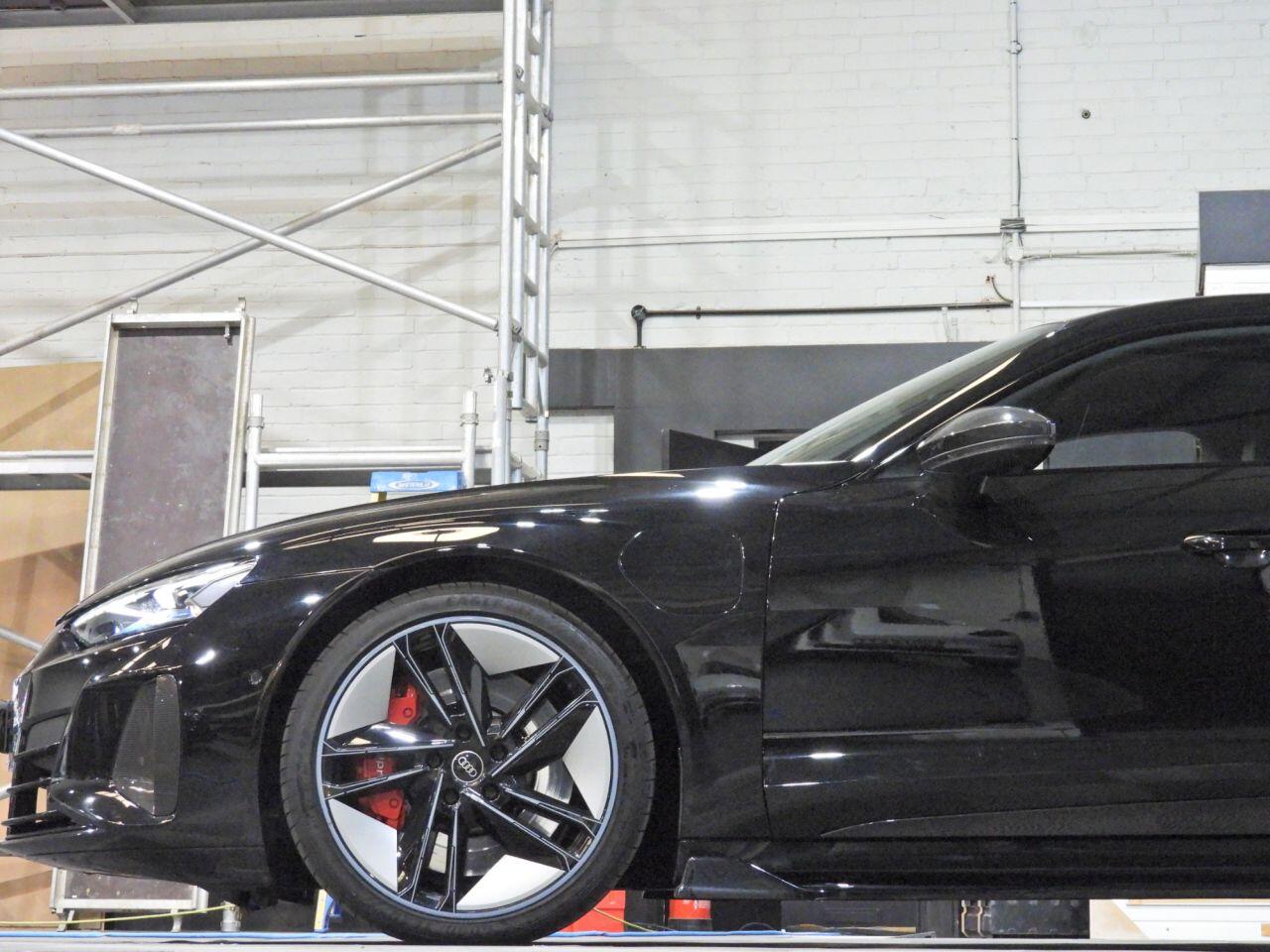 Audi E-Tron GT view 23