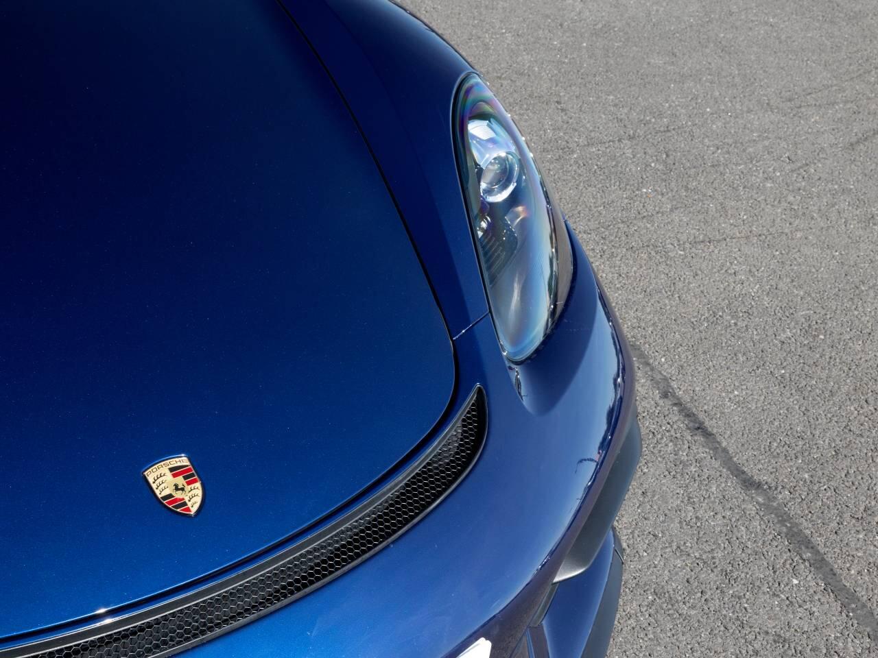 Porsche Cayman view 23