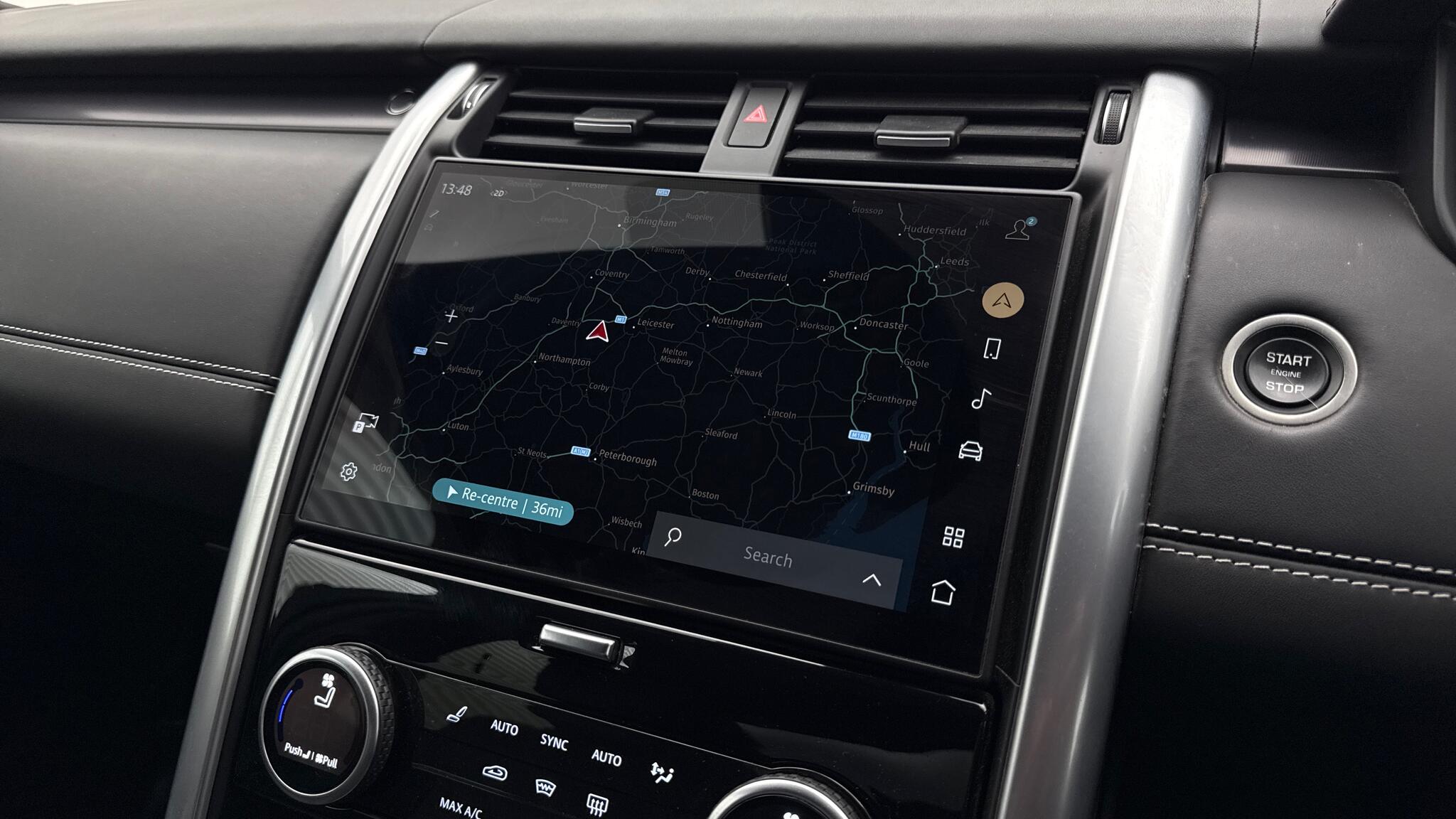 Land Rover Discovery view 11
