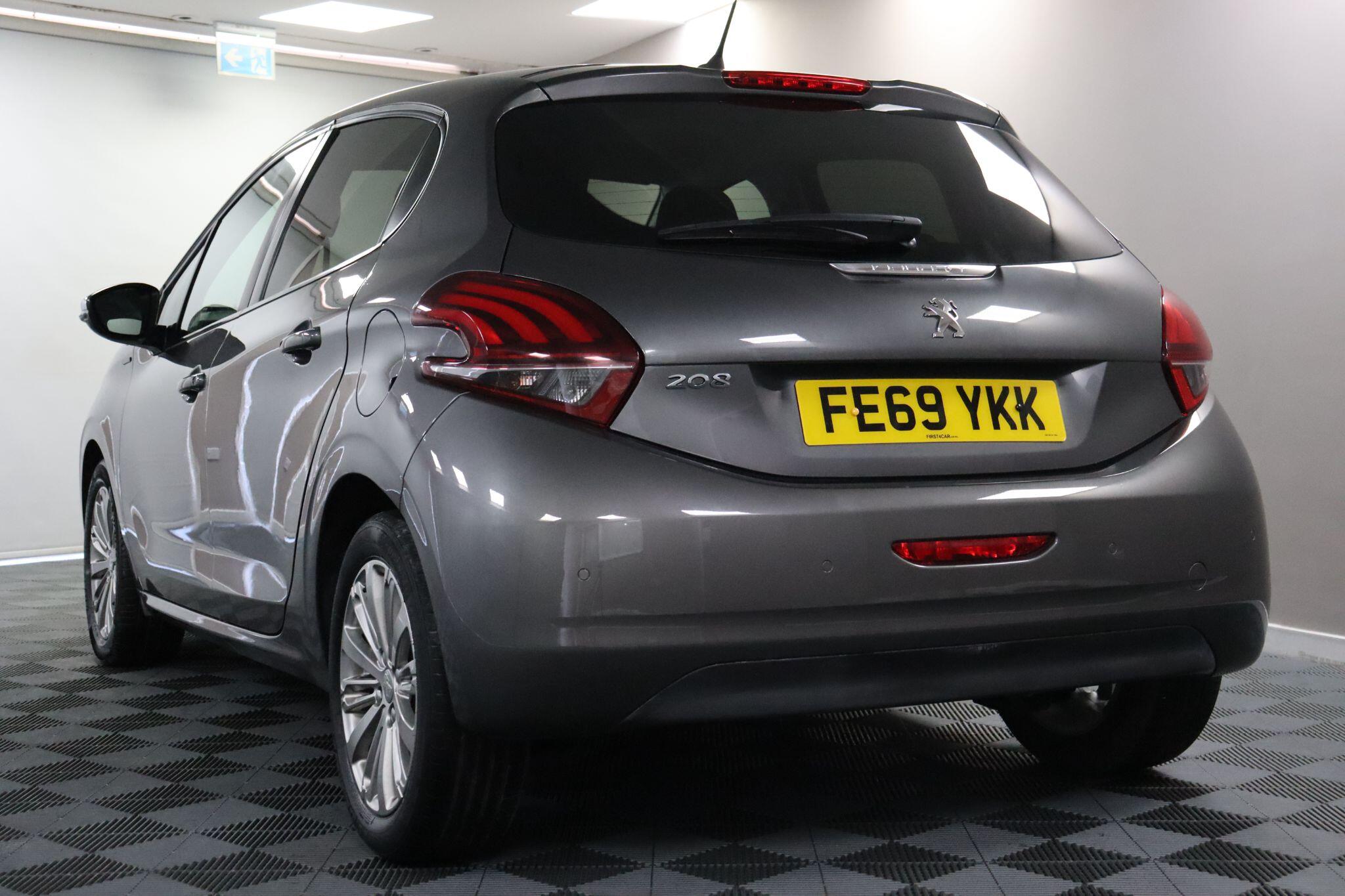 Peugeot 208 view 29