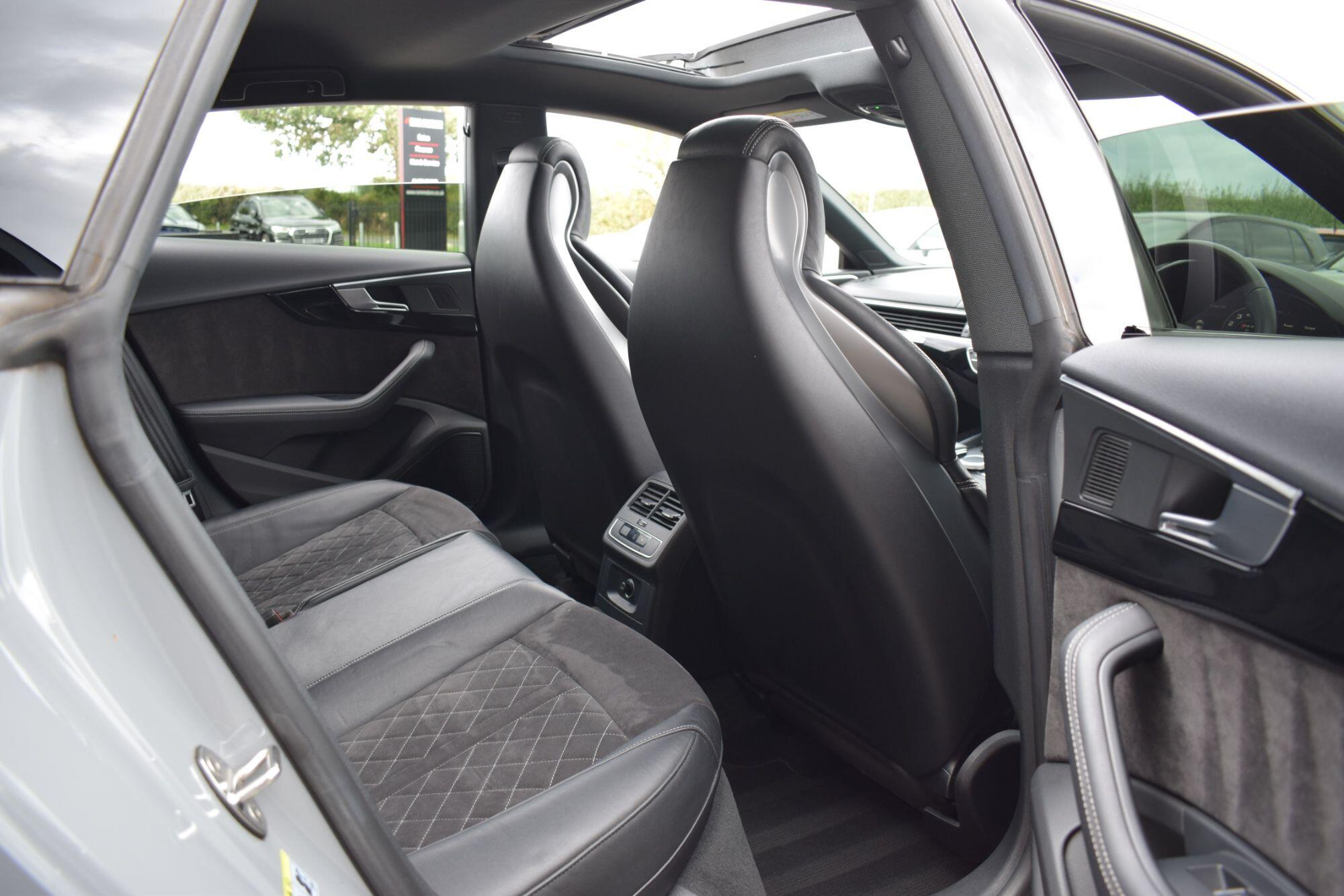 Audi RS5 view 23