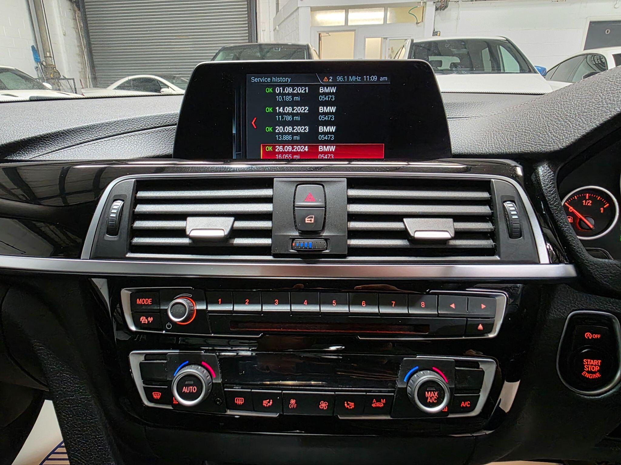 BMW 3 Series view 9
