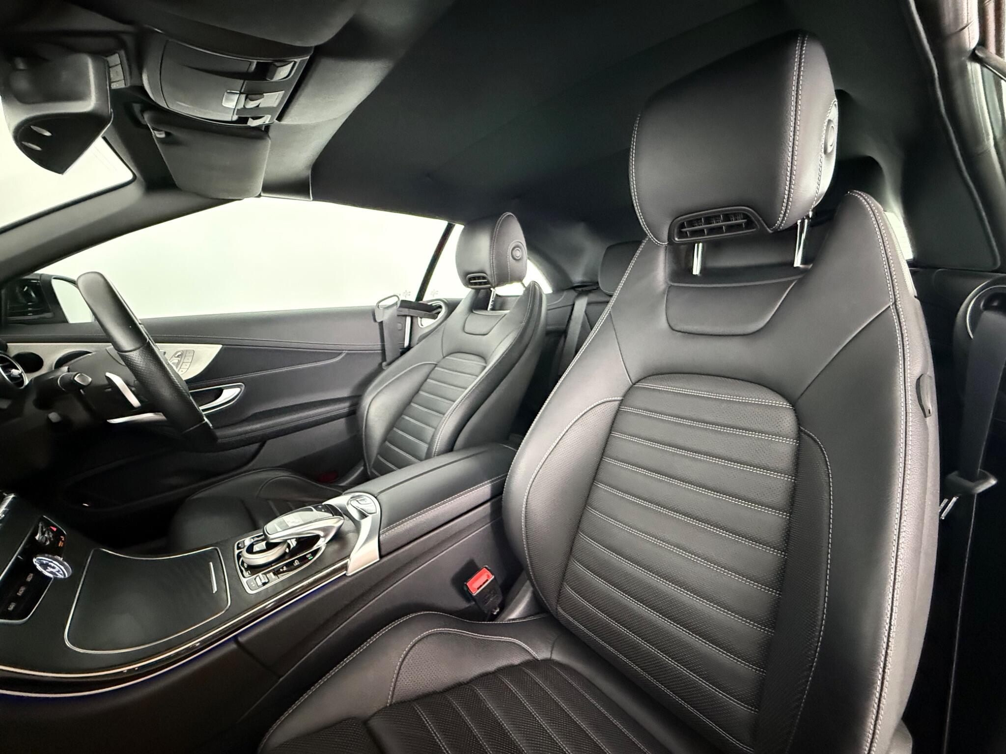 Mercedes-Benz C-Class view 35