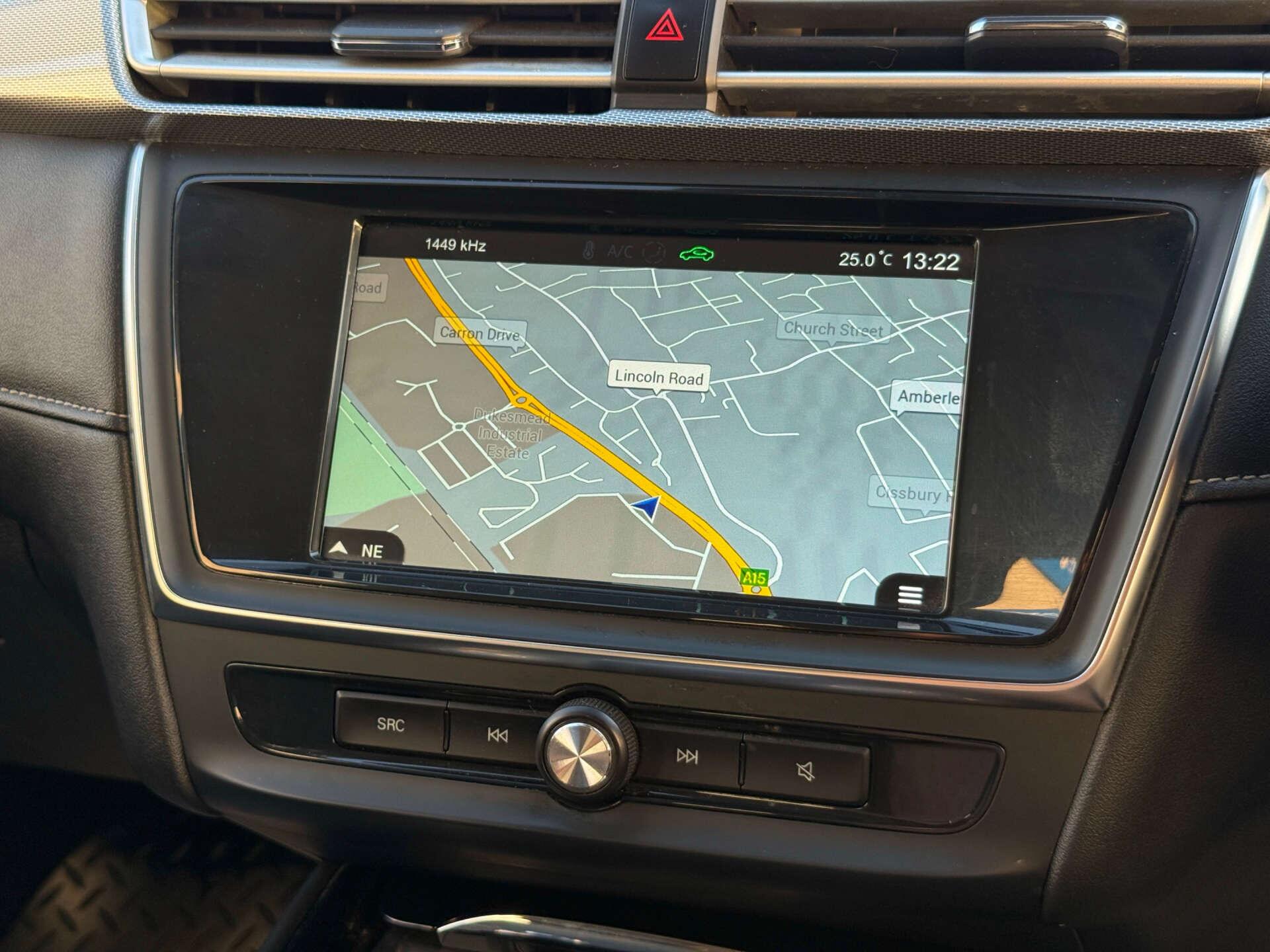 MG MG5 view 64