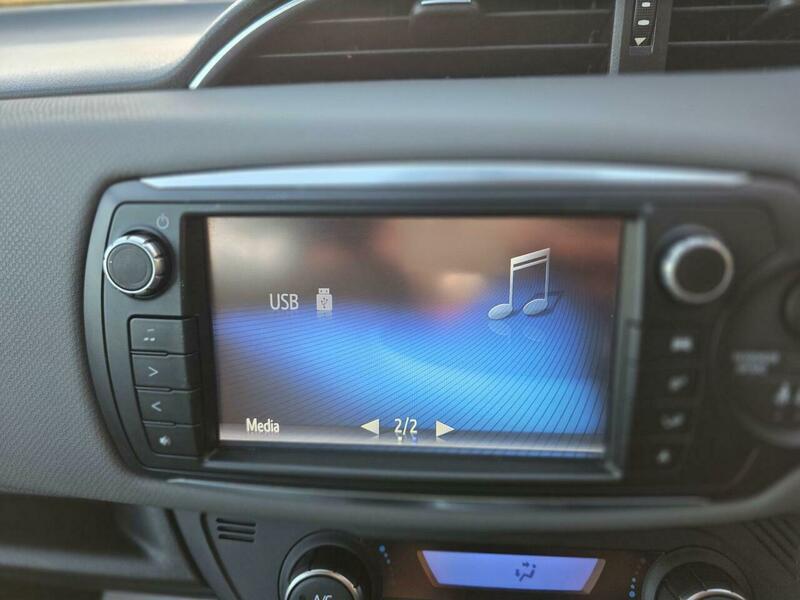 Toyota Yaris view 57