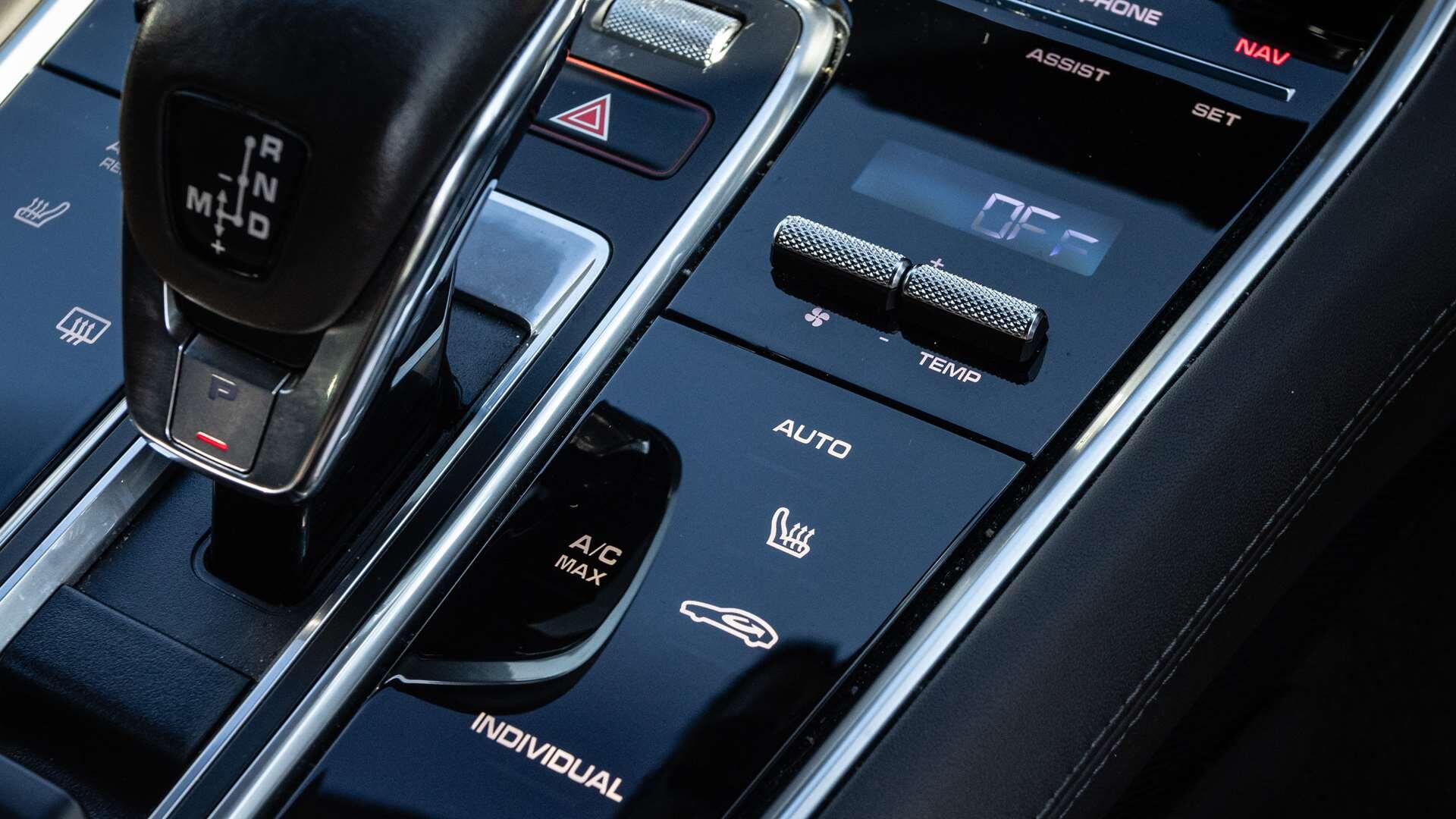Porsche Panamera view 23