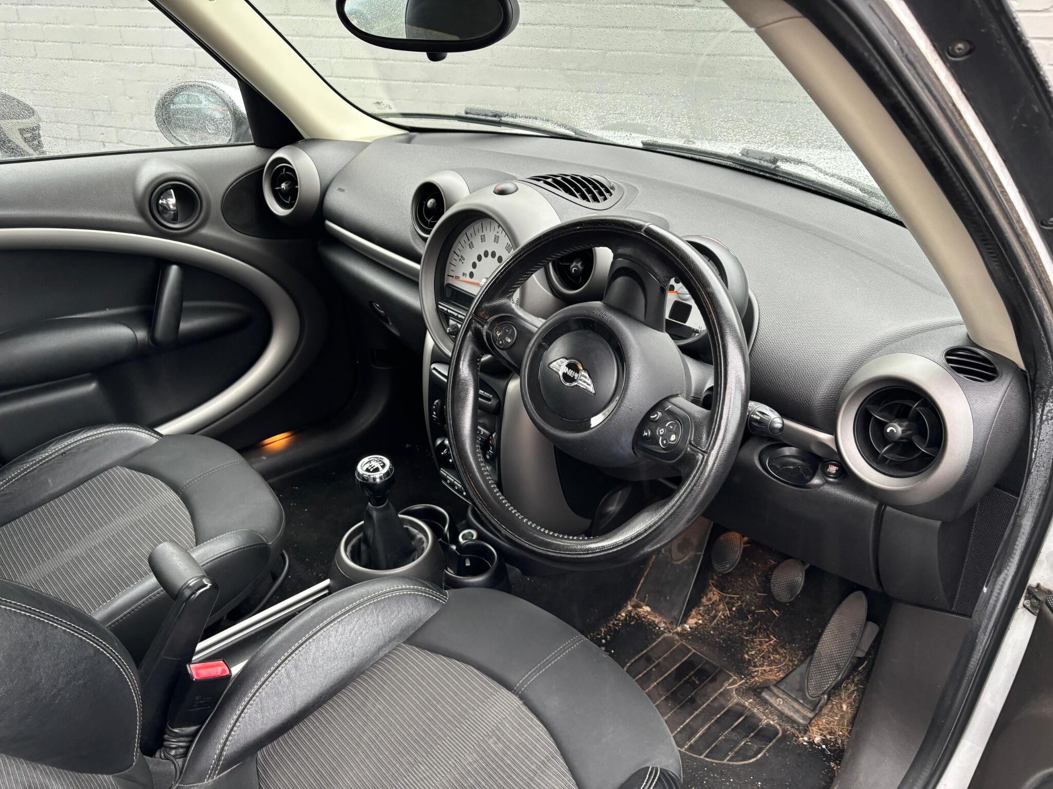 Mini Countryman view 8