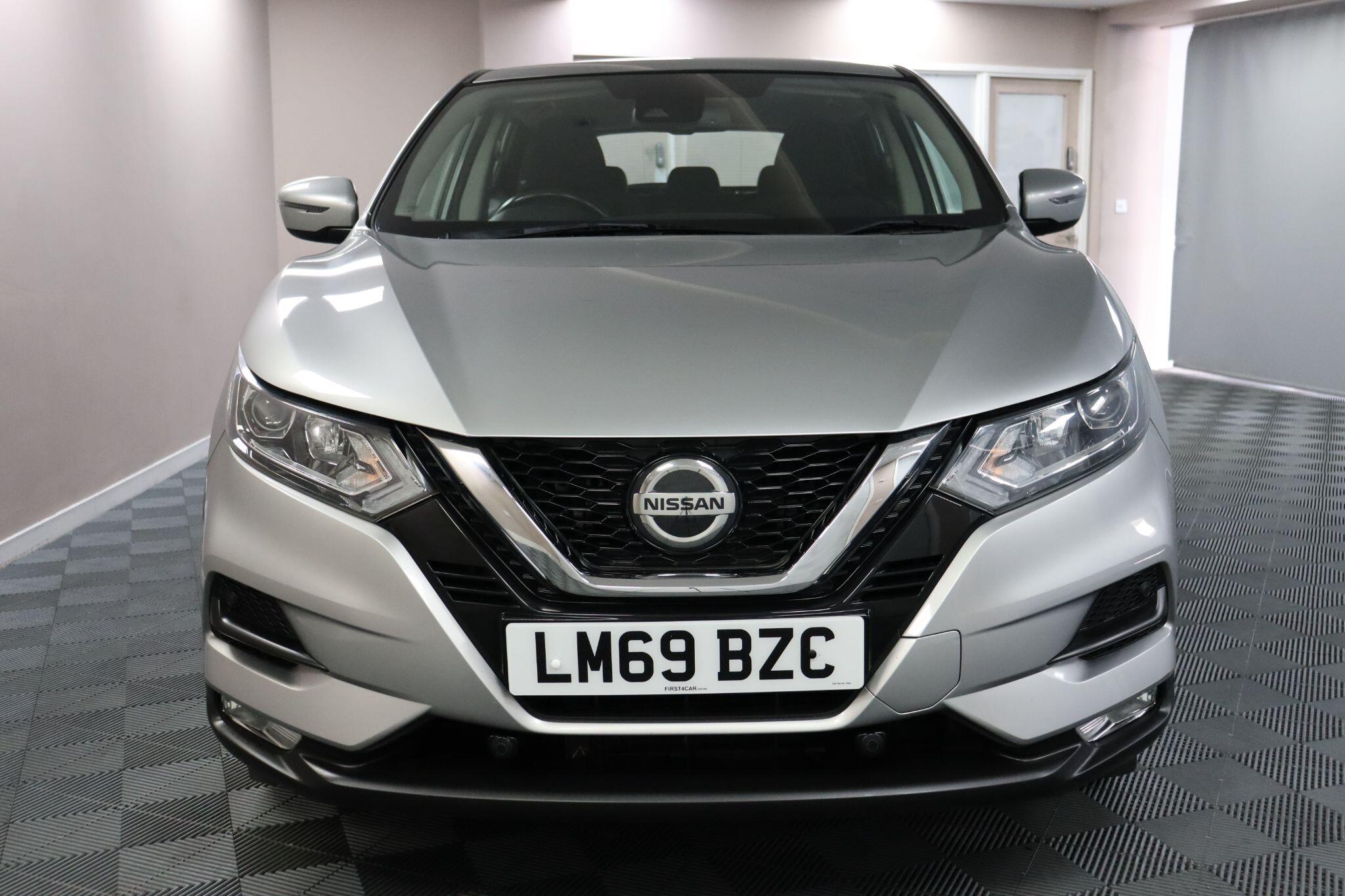 Nissan Qashqai view 2
