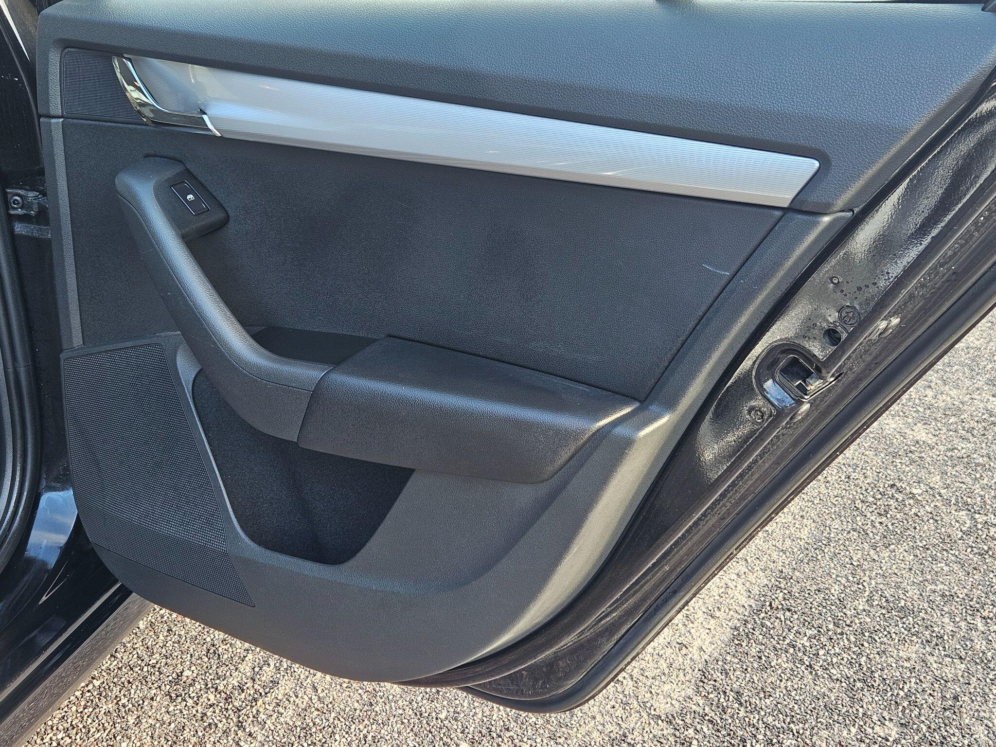 2015 Skoda Octavia image 48