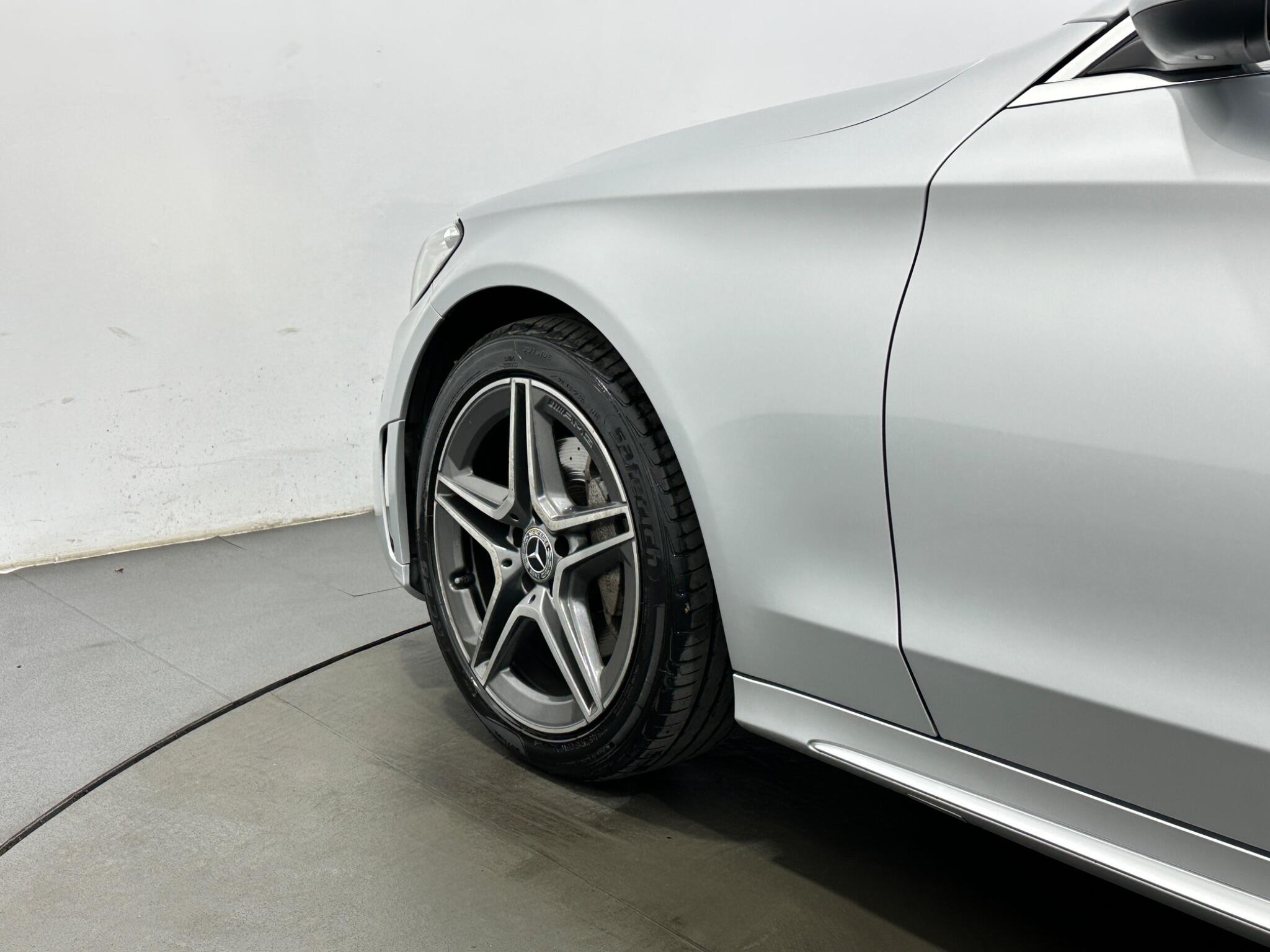 Mercedes-Benz C-Class view 52